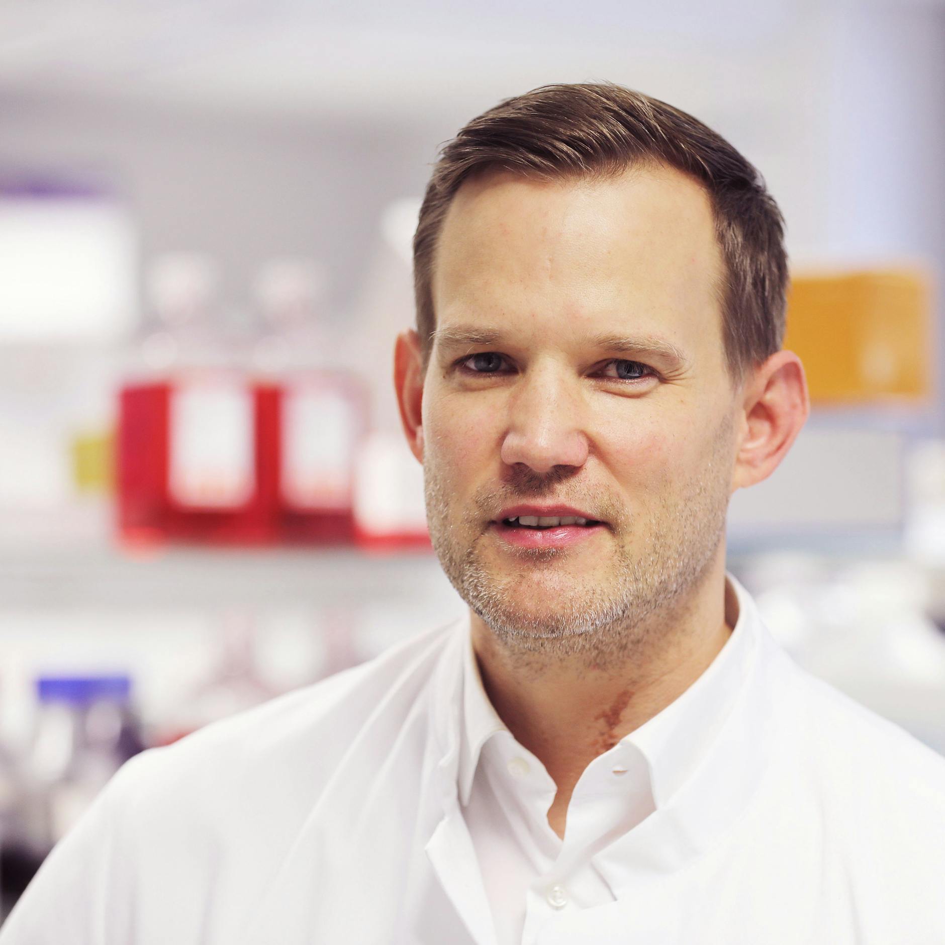 Image - Hendrik Streeck: „Habe gemerkt, wie schlimm es sein kann, jemanden durch das System zu schleusen“