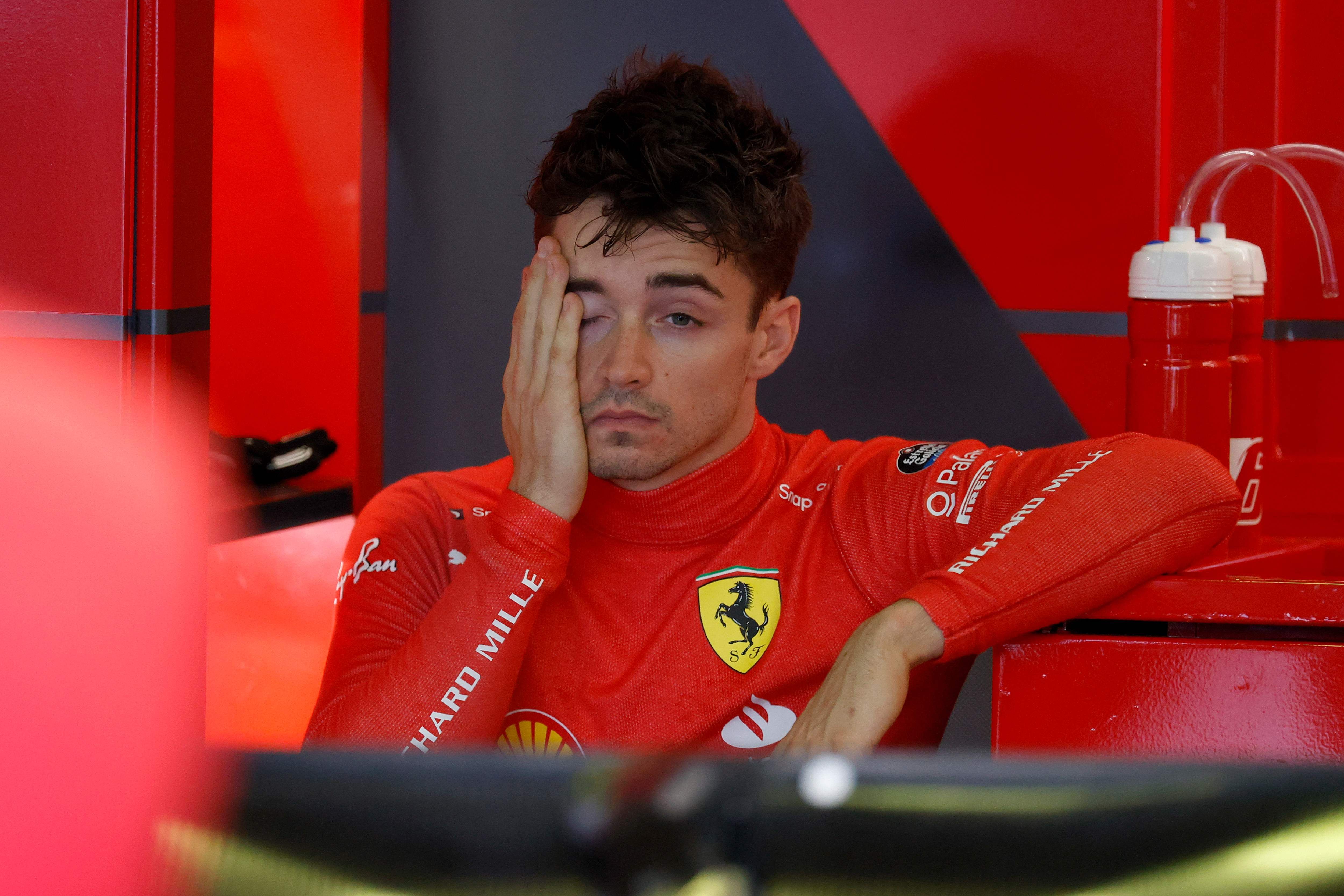Image - Während er Autogramme schrieb: Fans klauen Charles Leclerc 310.000-Euro-Rolex!