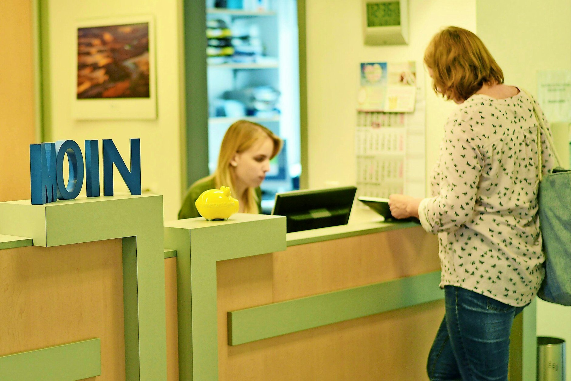 Wenn man als Patient dringend einen Termin bei einem Facharzt benötigt, kann es von Vorteil sein, wenn man privat krankenversichert ist.