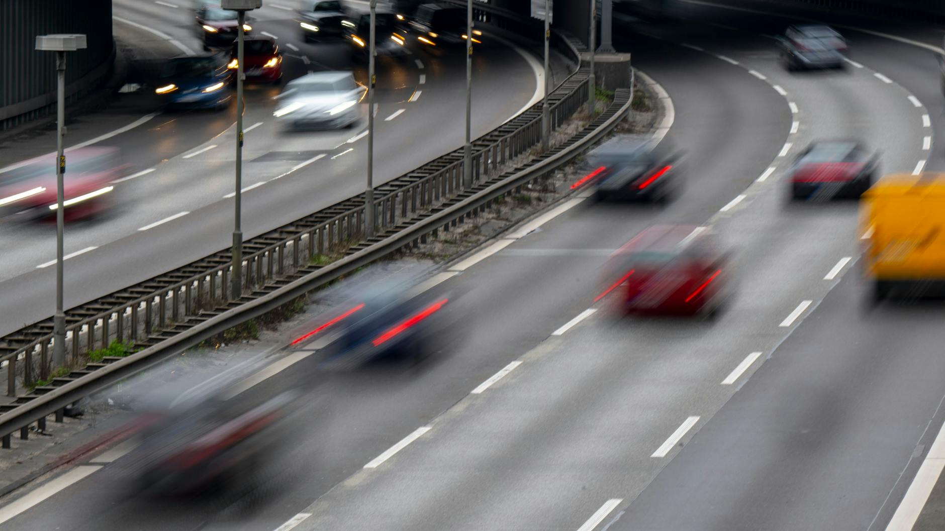 Die A100 in Berlin – eine der am stärksten belasteten Autobahnen Deutschlands.