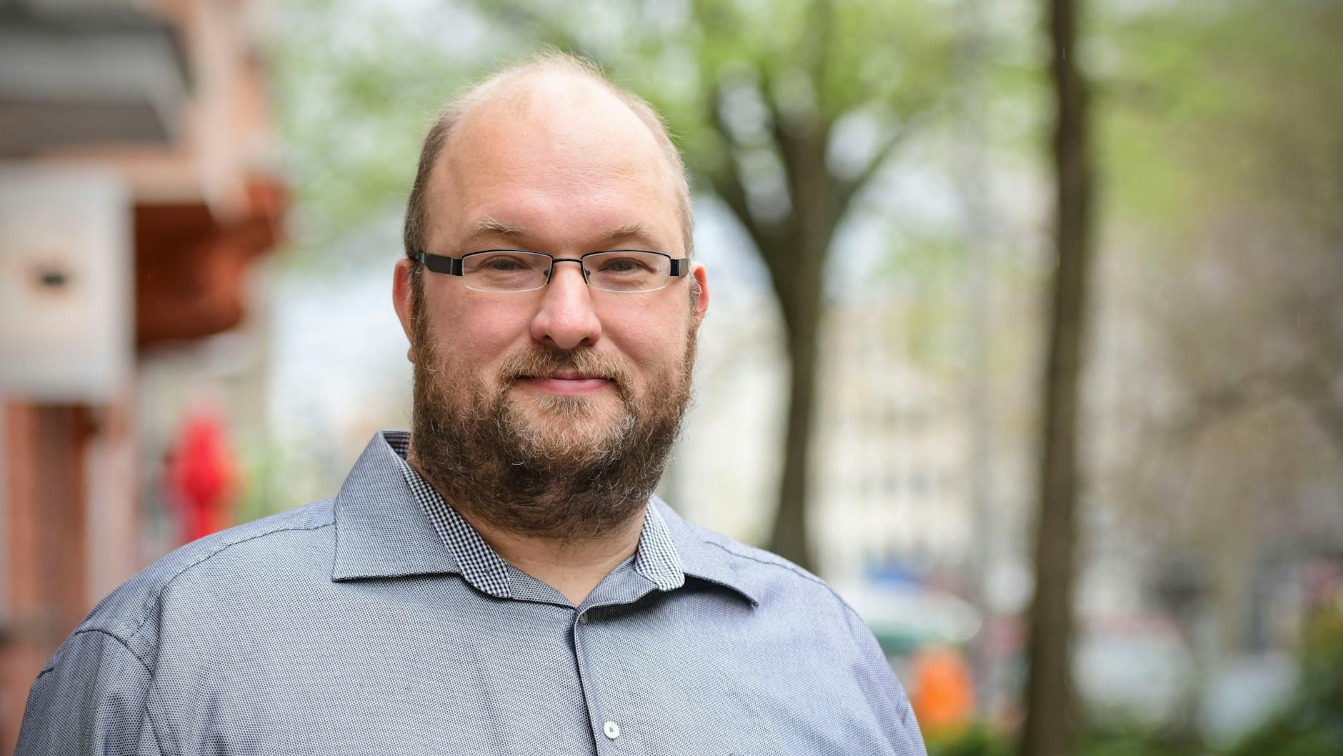 „Auch in Kriegszeiten müssen die Menschen reisen“: Martin Kopetschke von der Bahnagentur Schöneberg.