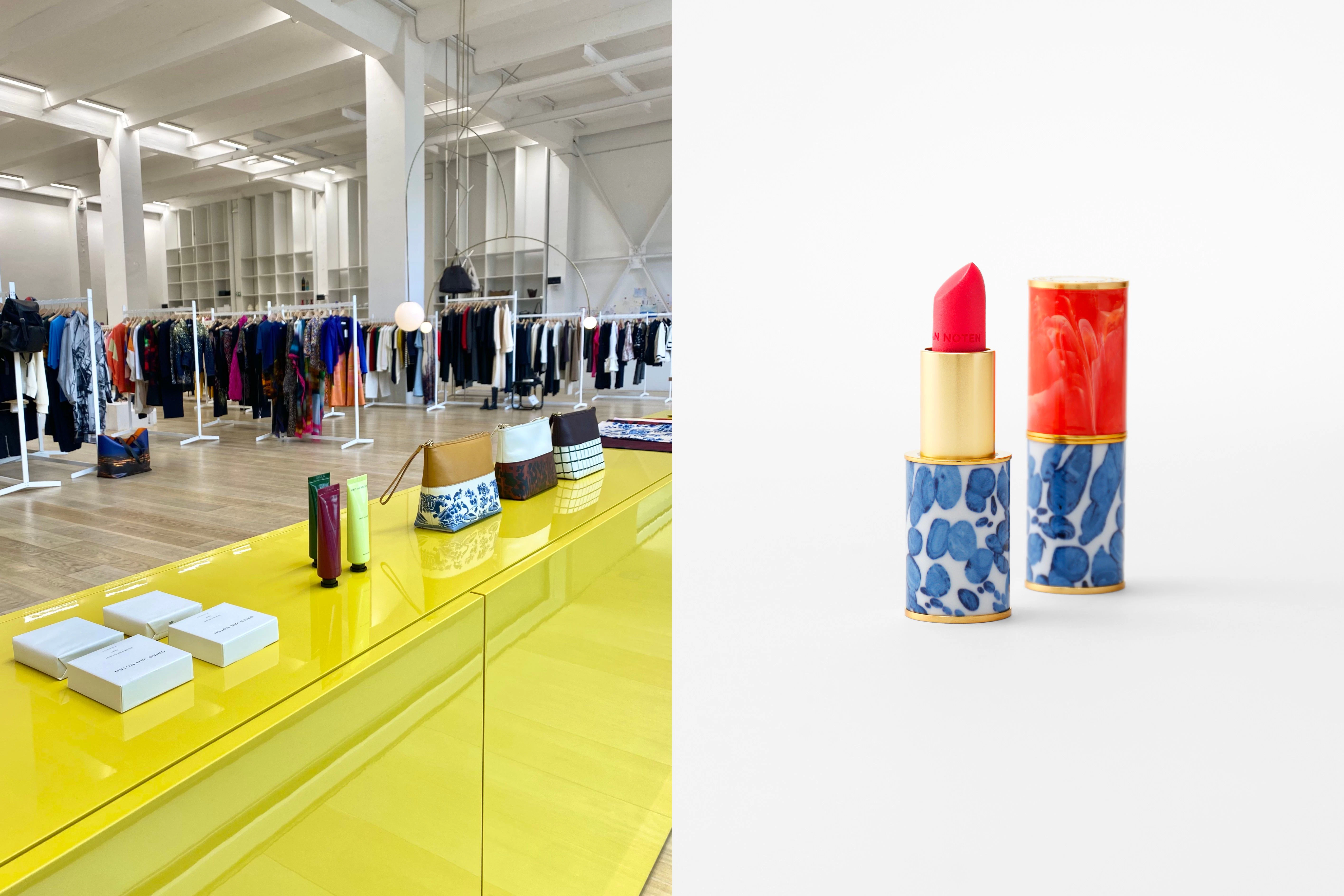 Bei Murkudis thronen die Lippenstifte, Düfte, Kosmetiktaschen und Cremes auf gelben Sockeln.