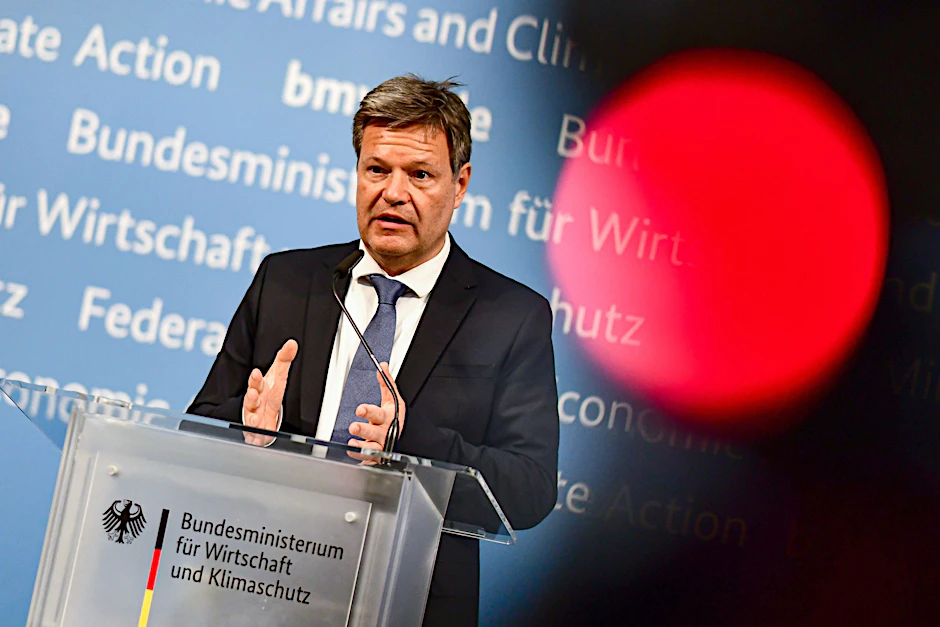 Robert Habeck redet uns Deutschen ins Gewissen.