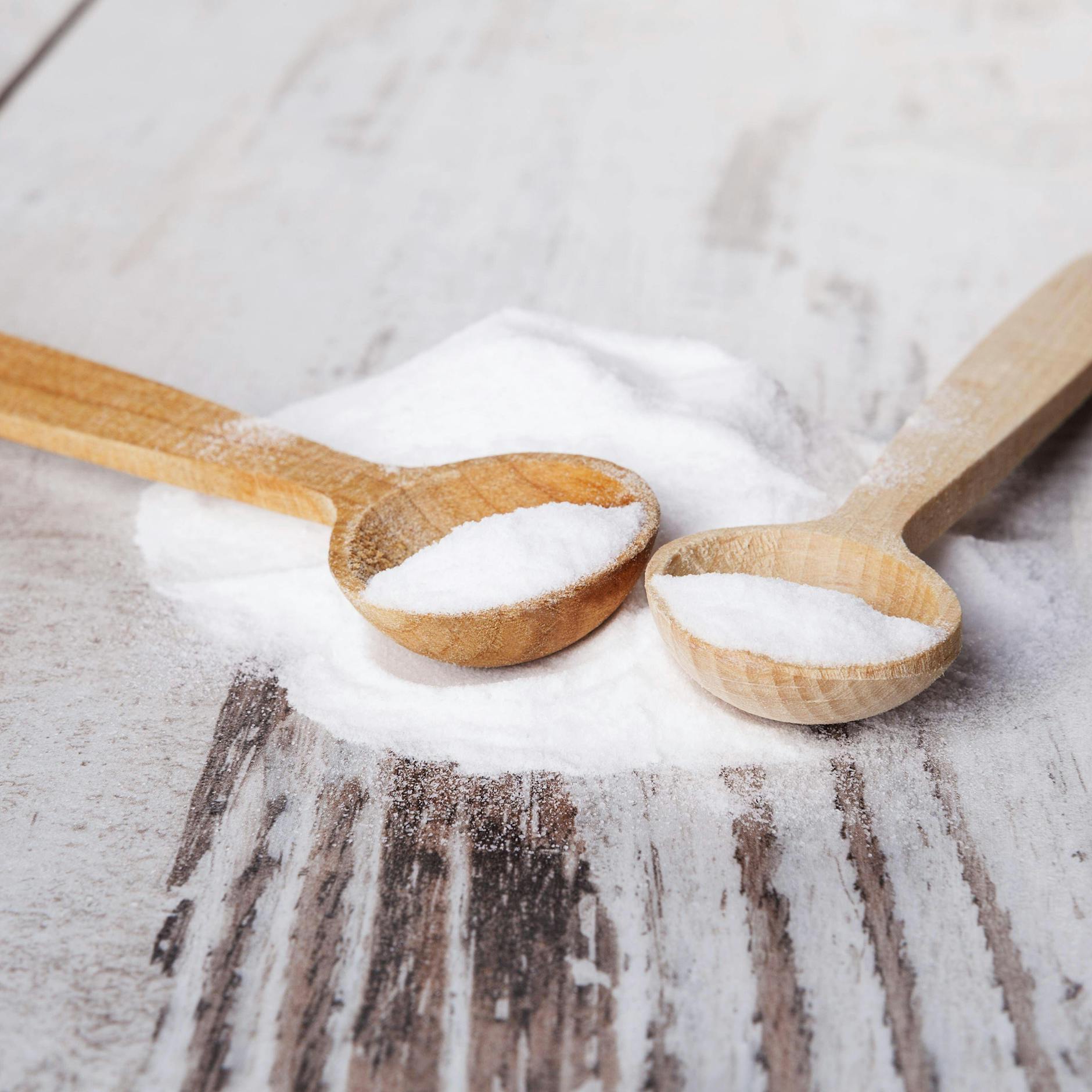 Natron im Garten? So können Sie mit dem Hausmittel auch Ihre Pflanzen schützen!
