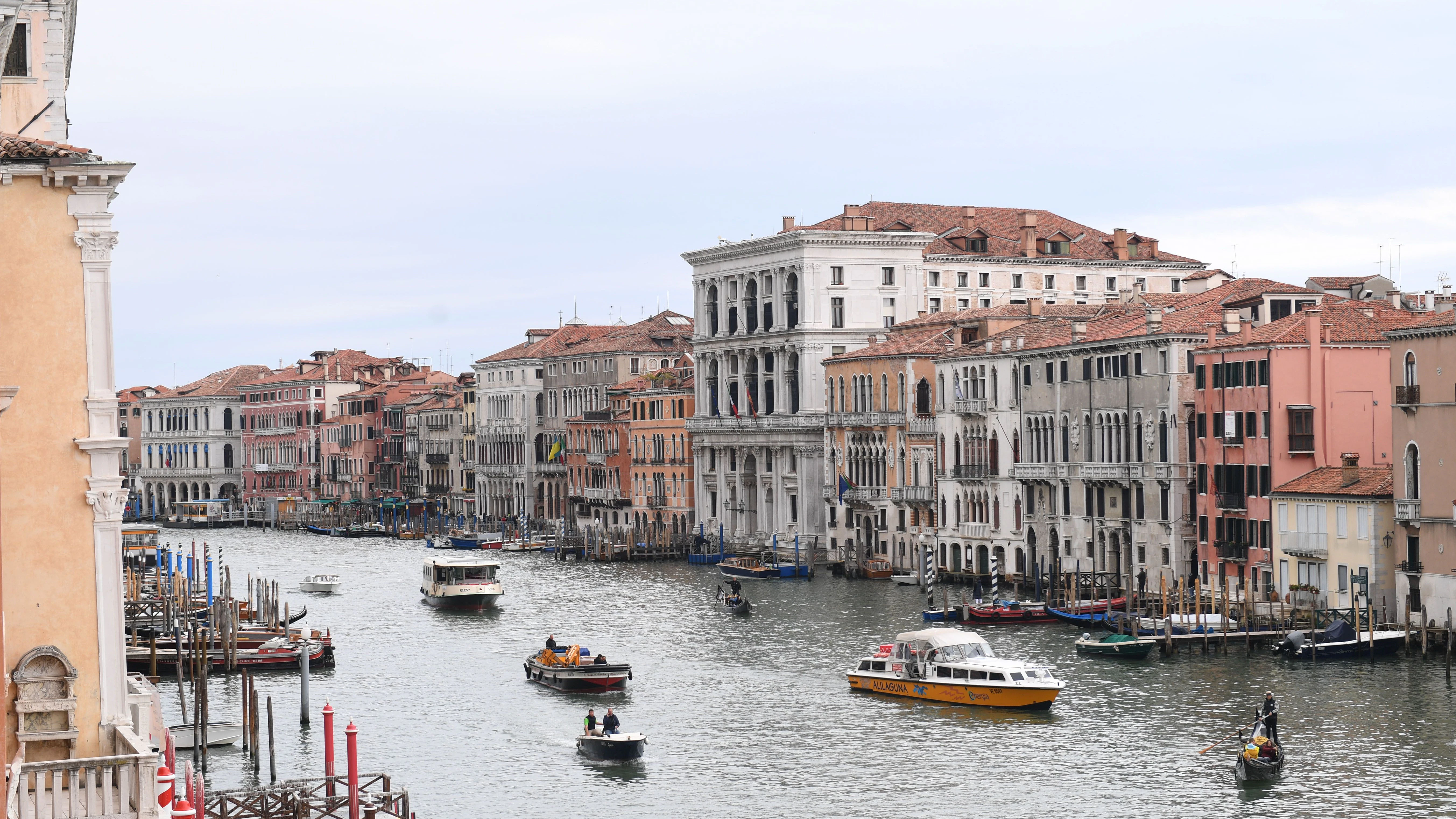 Der Canal Grande ist die Hauptverkehrsader der Lagunenstadt.