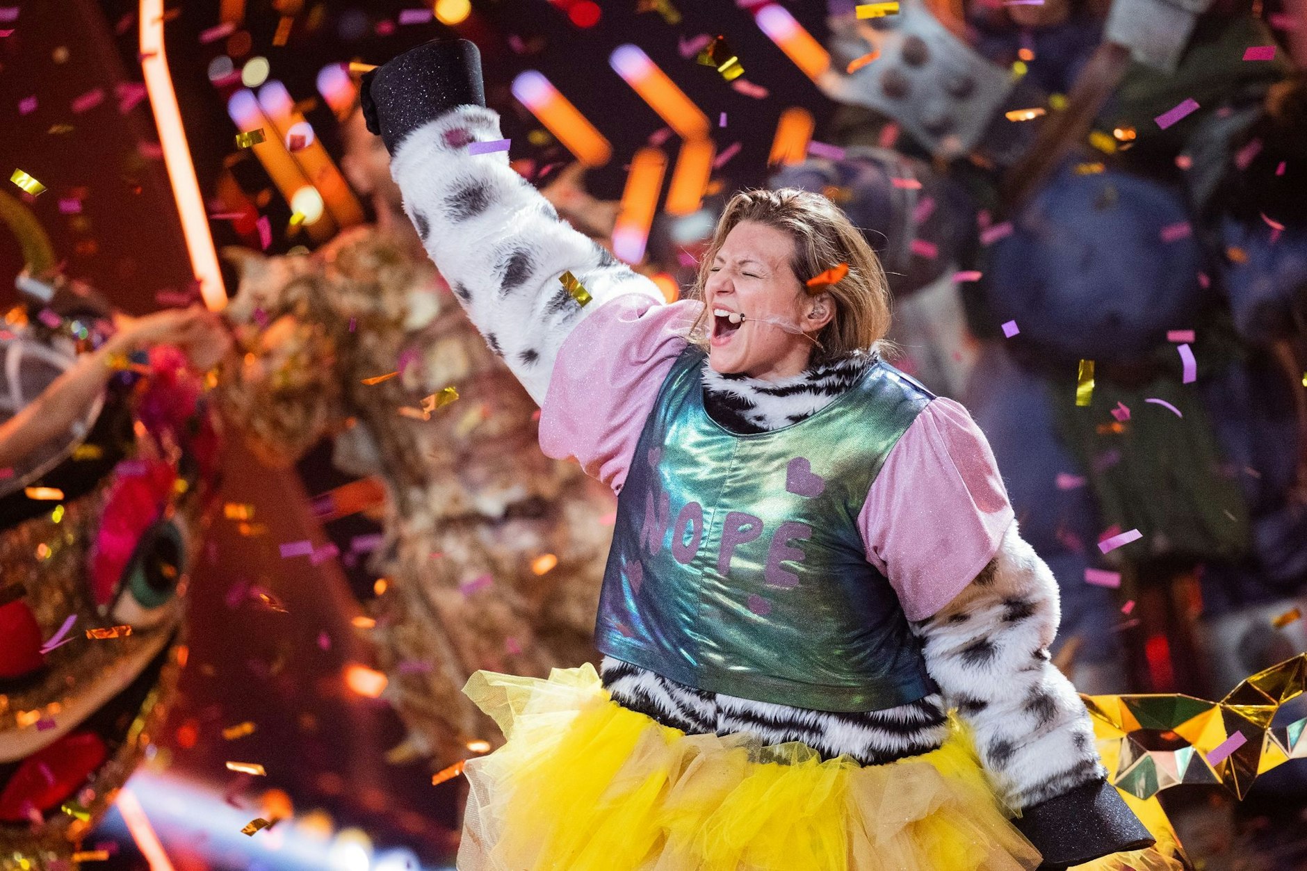 Ella Endlich war das Zebra, und gewinnt die 6. Staffel der Prosieben-Show „The Masked Singer“.