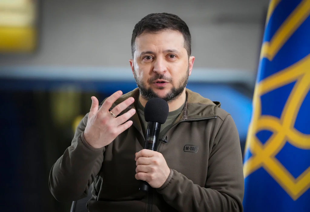 Ukraines Präsident Wolodymyr Selenskyj: Russen deportieren Kinder – in der Hoffnung, dass sie vergessen, wo ihr Zuhause ist!