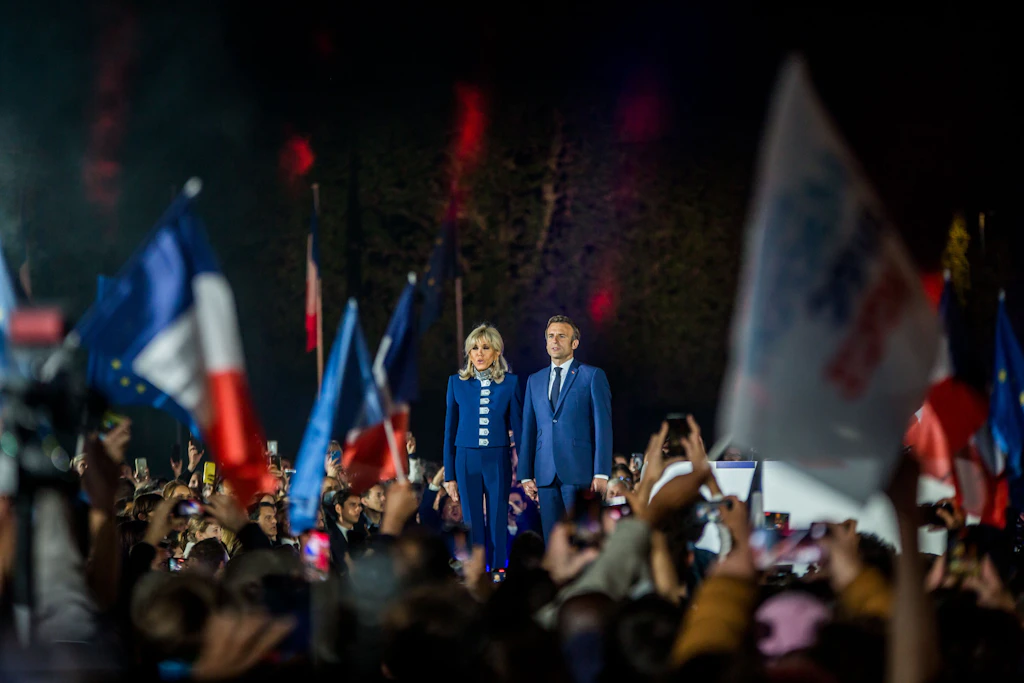 Frankreich-Wahl: Was bedeutet Macrons Sieg für Deutschland? Alle Fragen, alle Antworten!
