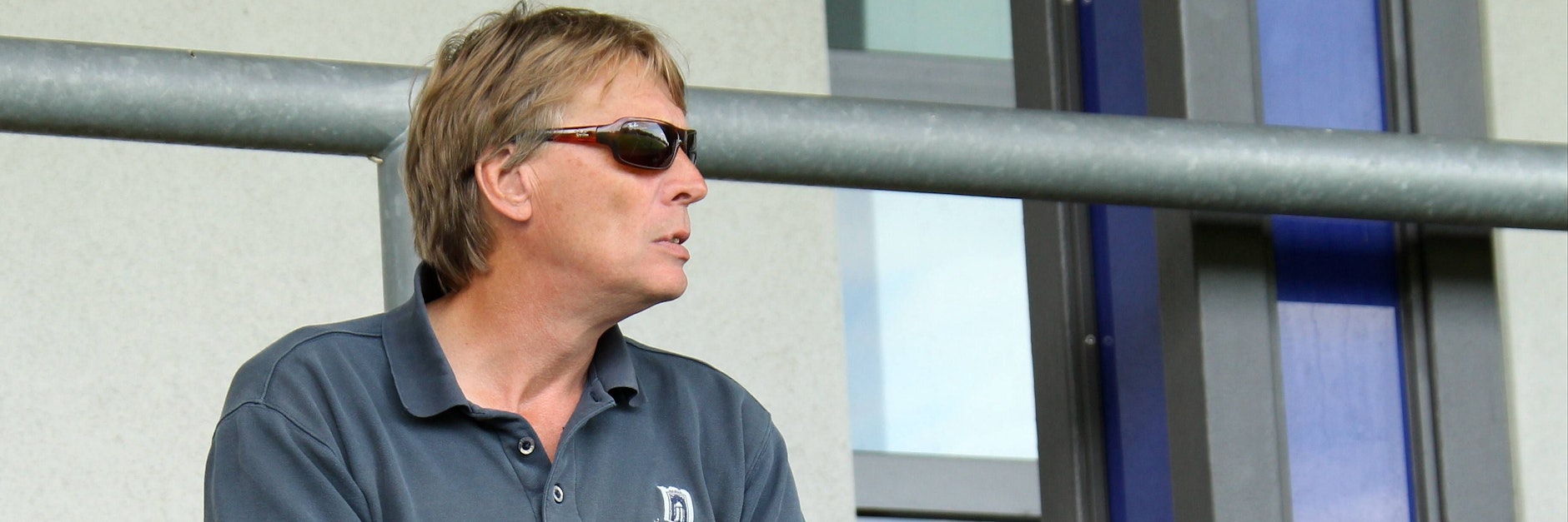 Ex-Trainer Wolfgang Sidka ist mittlerweile Präsident des VfB Oldenburg und spionierte am Freitag den BFC Dynamo aus.