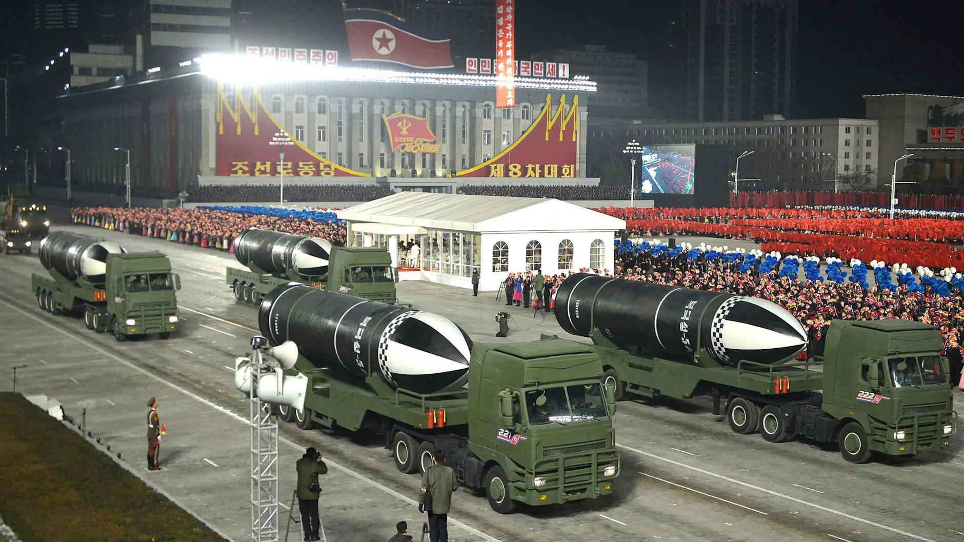 Präsentation von Raketen in Nordkorea