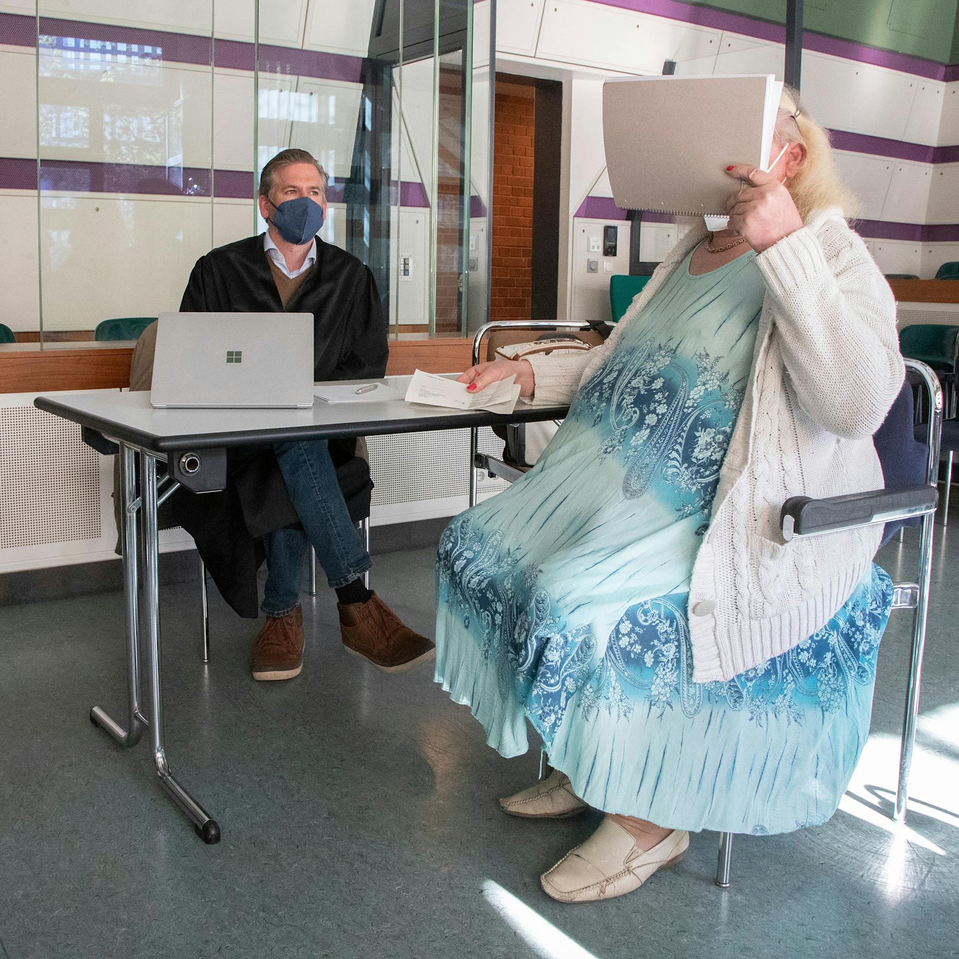 Klaudia T. (63) missbrauchte Enkelin (9) und Nachbarskind (10)