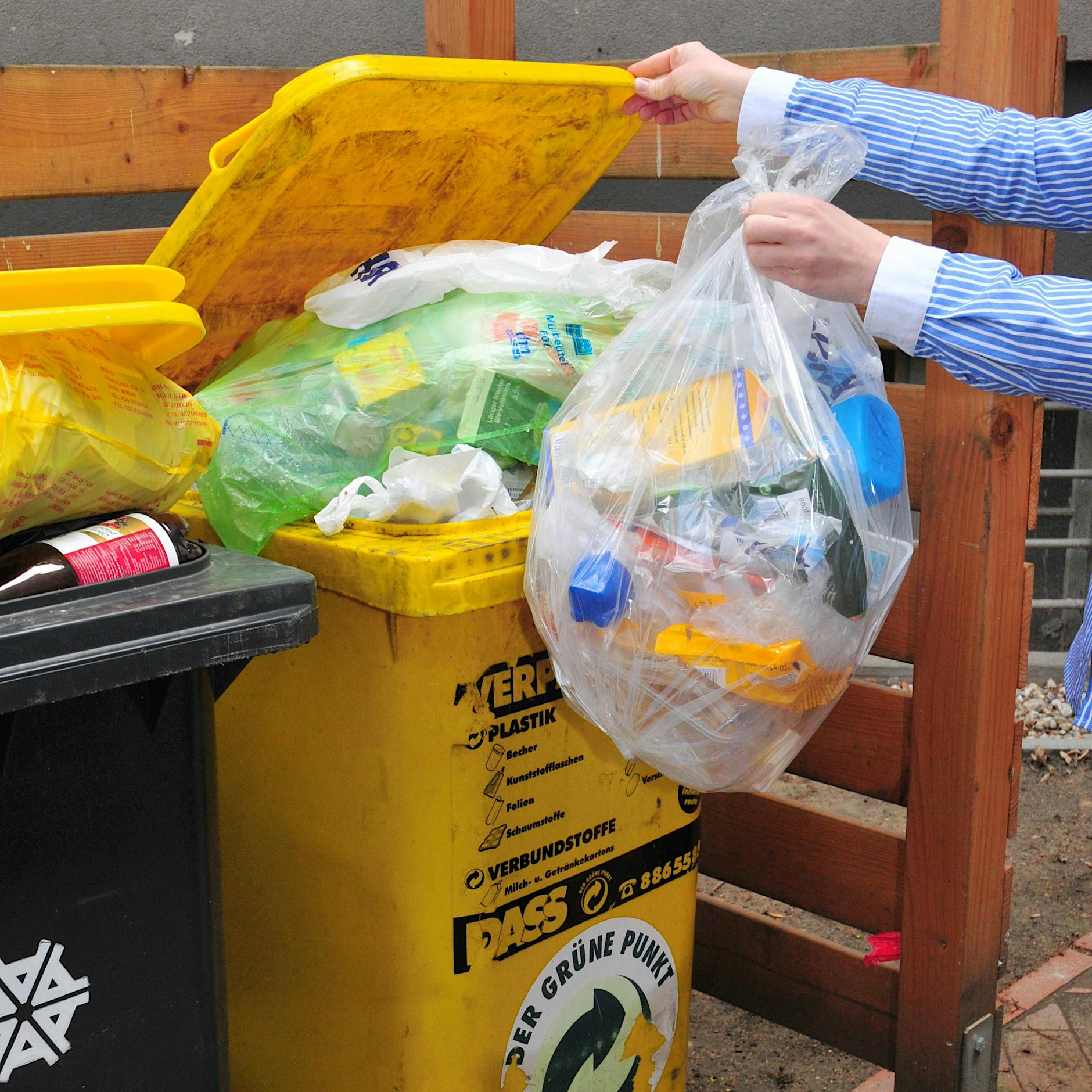 Zu klein für den Riegel an der Haustür