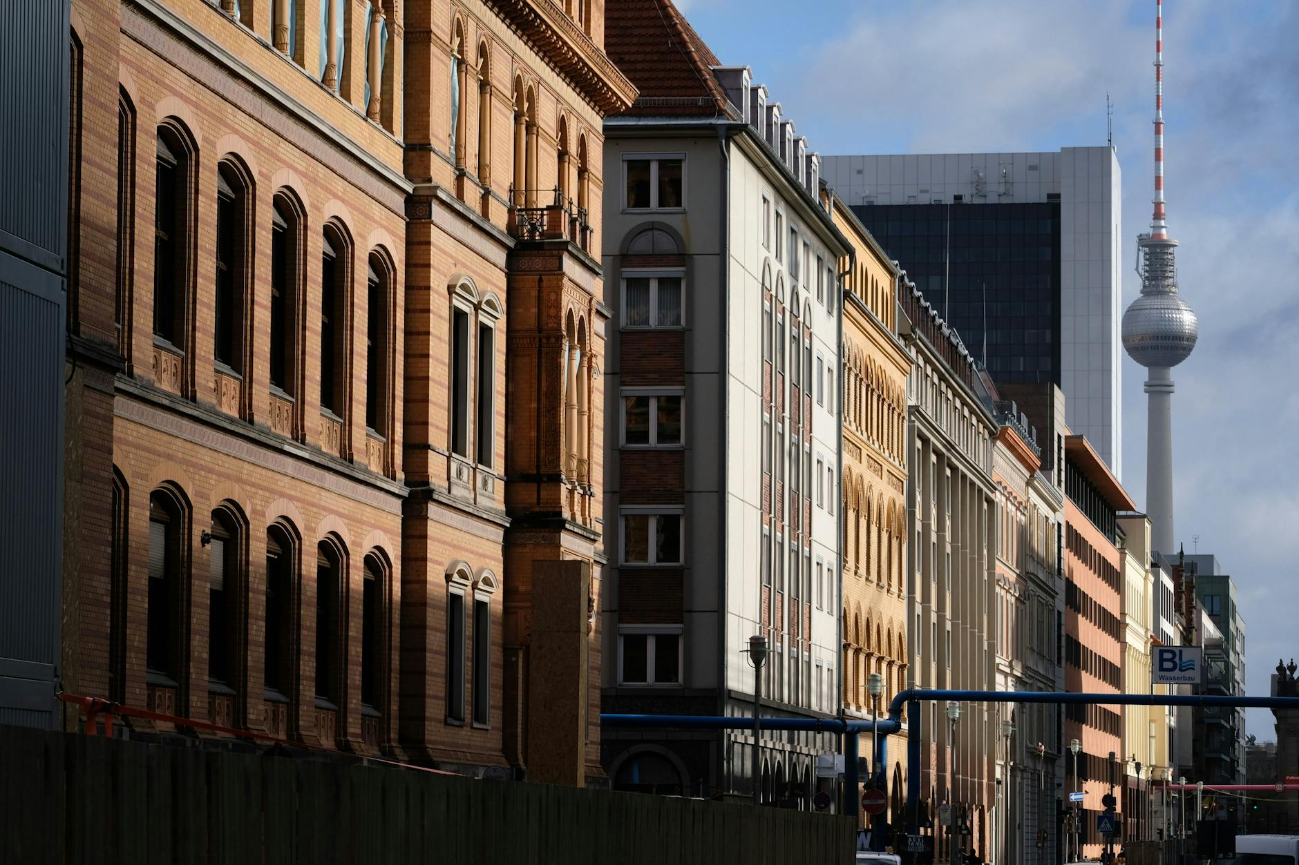 Schlechte Erreichbarkeit, lange Wartezeiten und fehlende Kommunikation: In Berlin schneiden die Hausverwaltungen besonders schlecht ab.