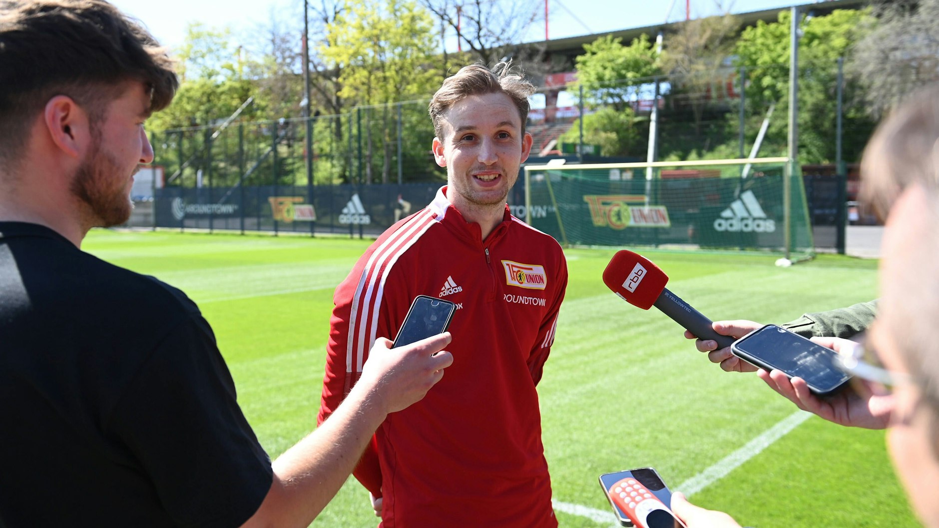 Frederik Rönnow ist glücklich beim 1. FC Union und sprach am Dienstag mit den anwesenden Reportern.