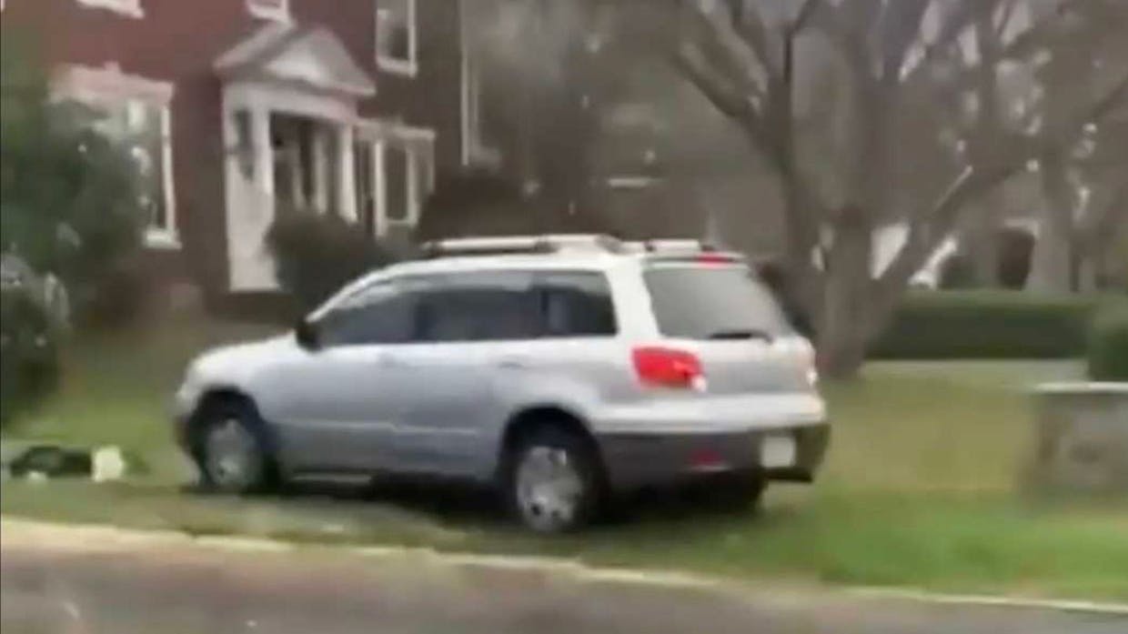 Links ist die überrollte junge Frau zu sehen, sie überlebte schwer verletzt.