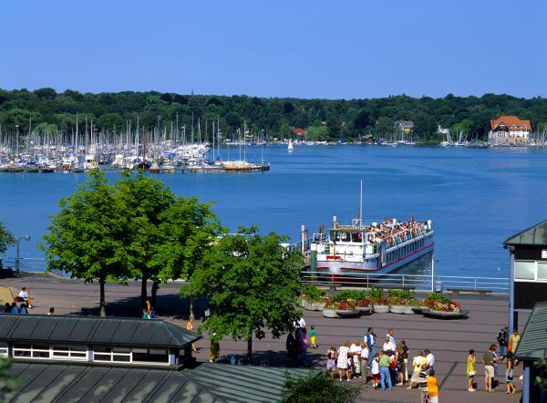 Anlegestelle Wannsee | Schifffahrt 7-Seen-Rundfahrt Potsdam