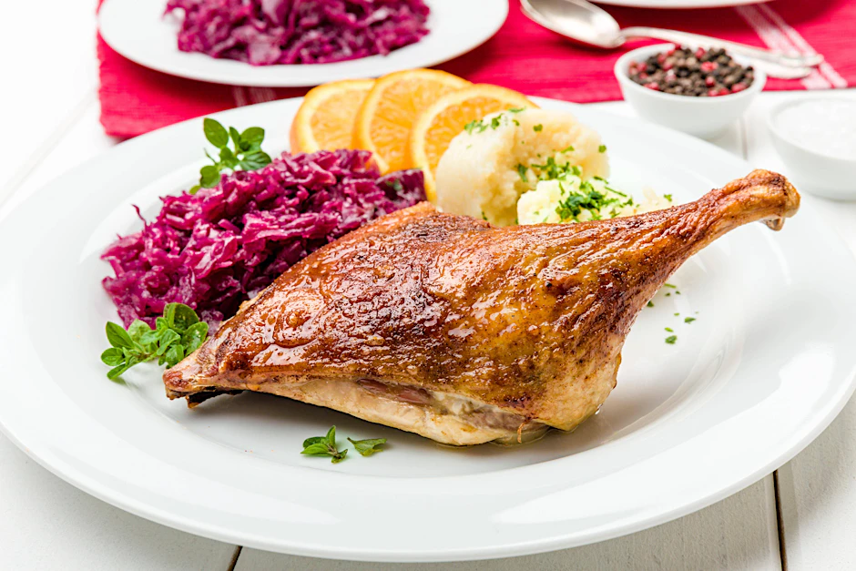 Ein angerichteter Teller mit Fleisch