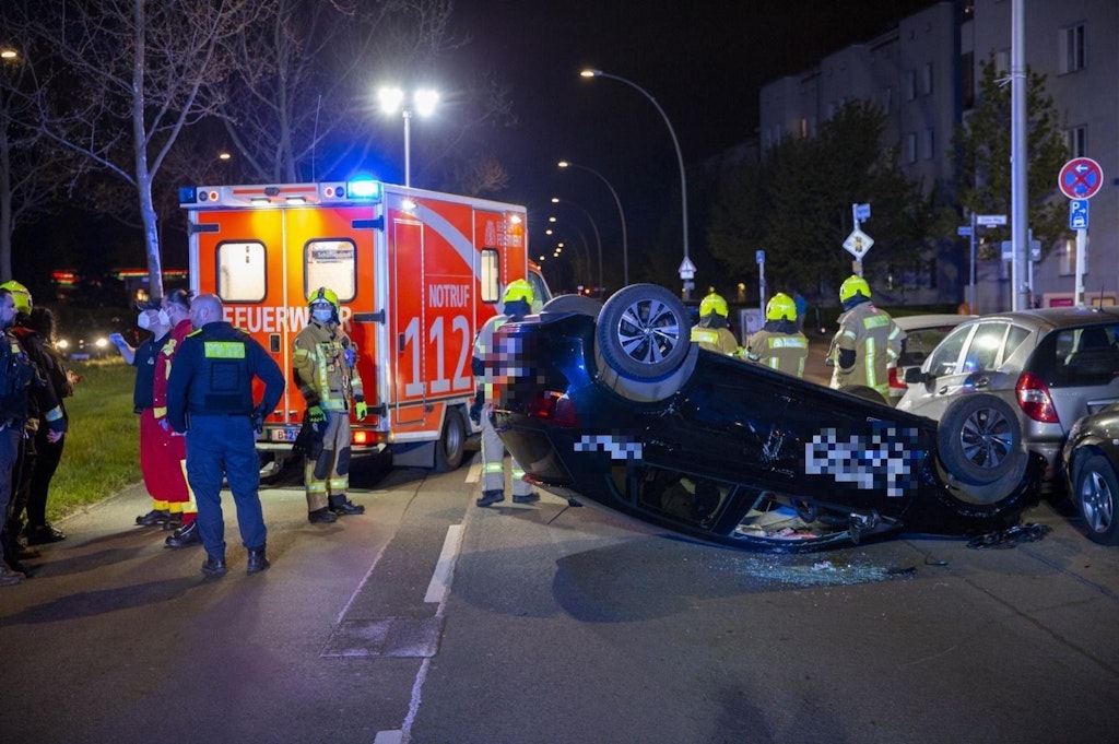 Unfälle in Berlin: Autofahrer liefert sich Verfolgungsjagd mit der Polizei