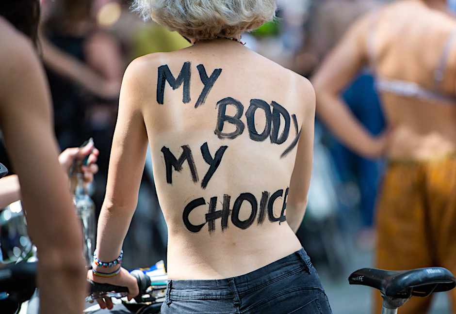 Oben-ohne-Demo in Berlin