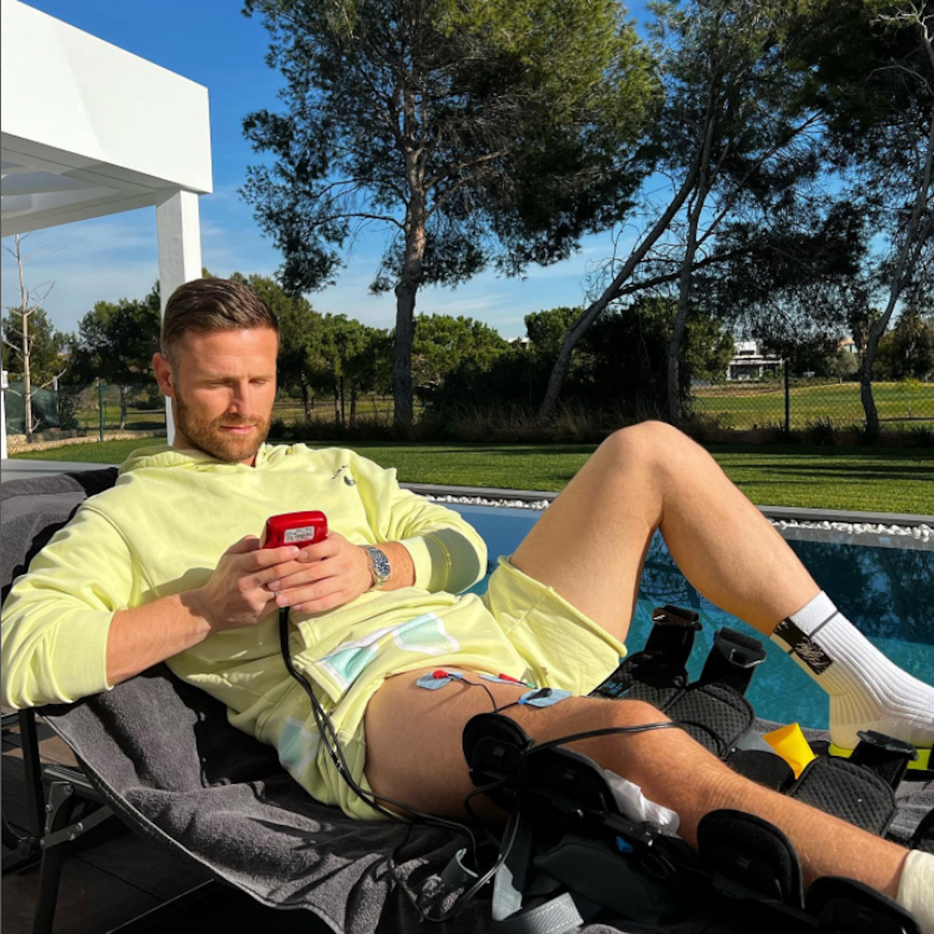 Shokdran Mustafi zeigt sich gerne bei Instagram, auch privat auf seinem Anwesen in Spanien. Das wurde ihm jetzt zum Verhängnis.