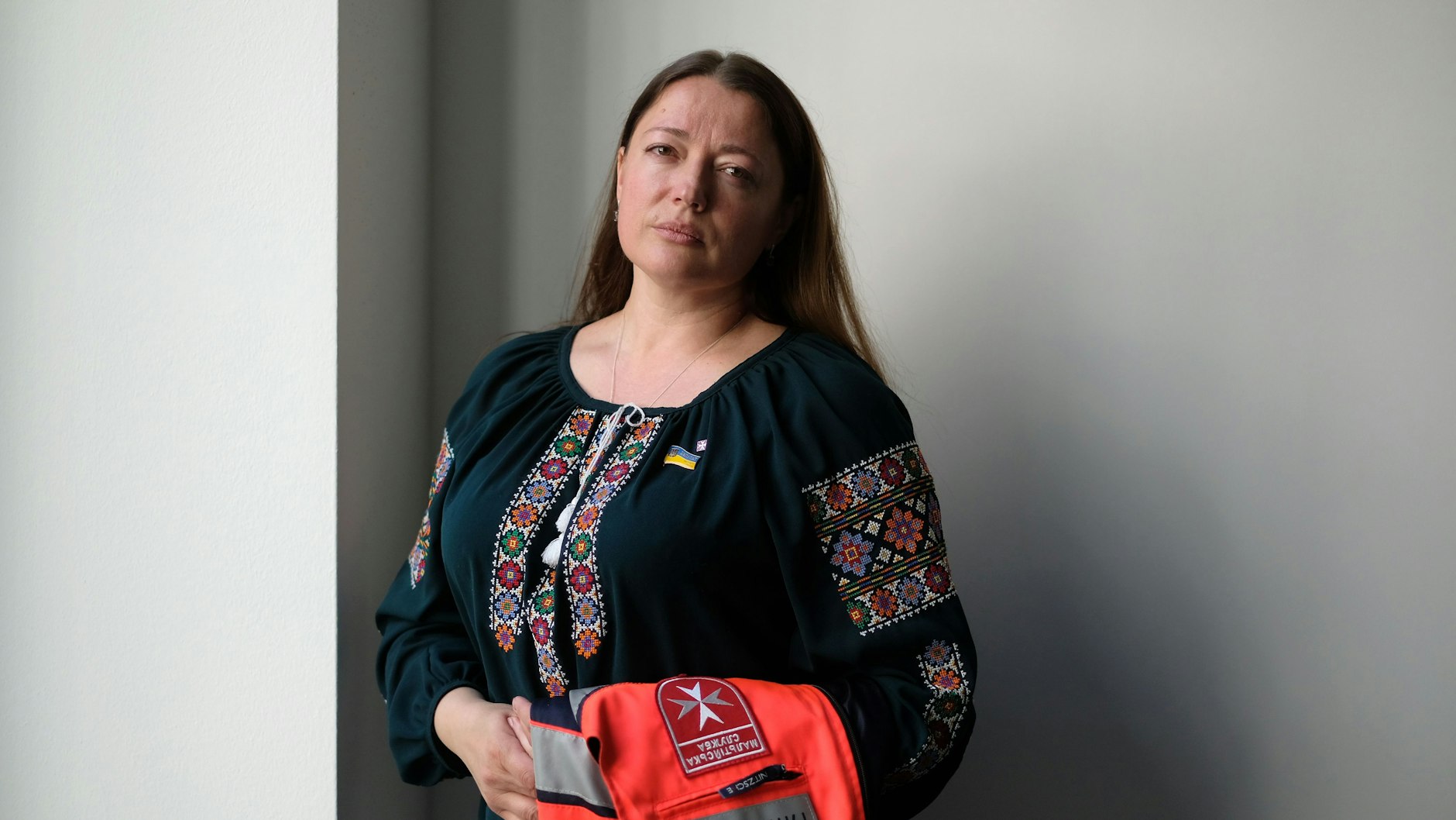 Die Ukrainerin Kateryna Suchomlynova  berichtete in Berlin über die Lage in Mariupol.