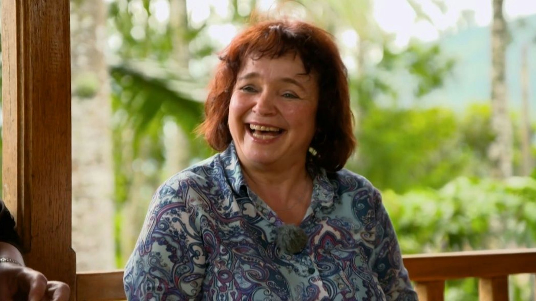 Dass es bei Bauer Felix kein warmes Wasser gibt, damit kann Hofdame Simone noch leben. Das es aber auch sonst fast nichts gibt, verschlägt es ihr dann doch die Sprache.