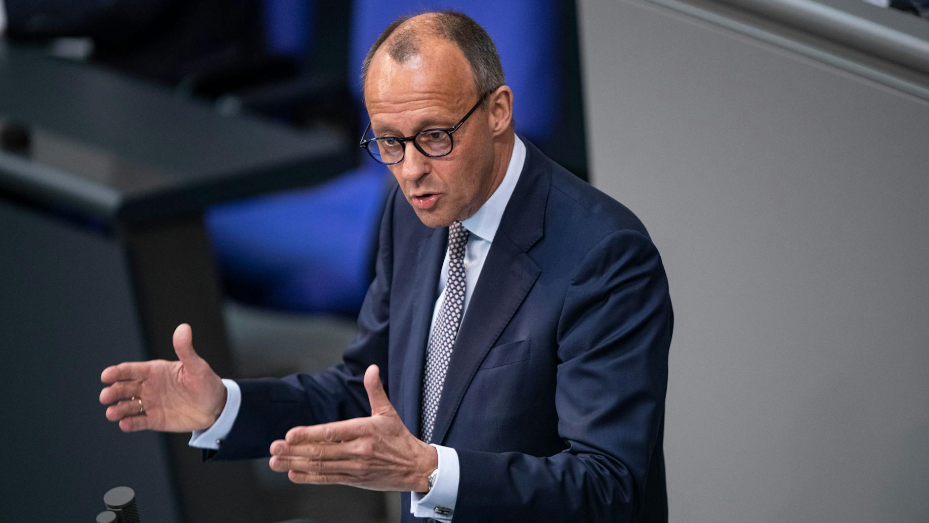 Friedrich Merz (CDU), Fraktionschef der Union, spricht am Donnerstag im Bundestag.