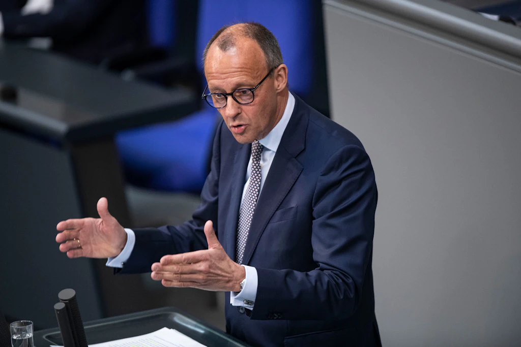 Ukraine-Politik: Merz wirft Scholz „Unsicherheit und Schwäche“ vor