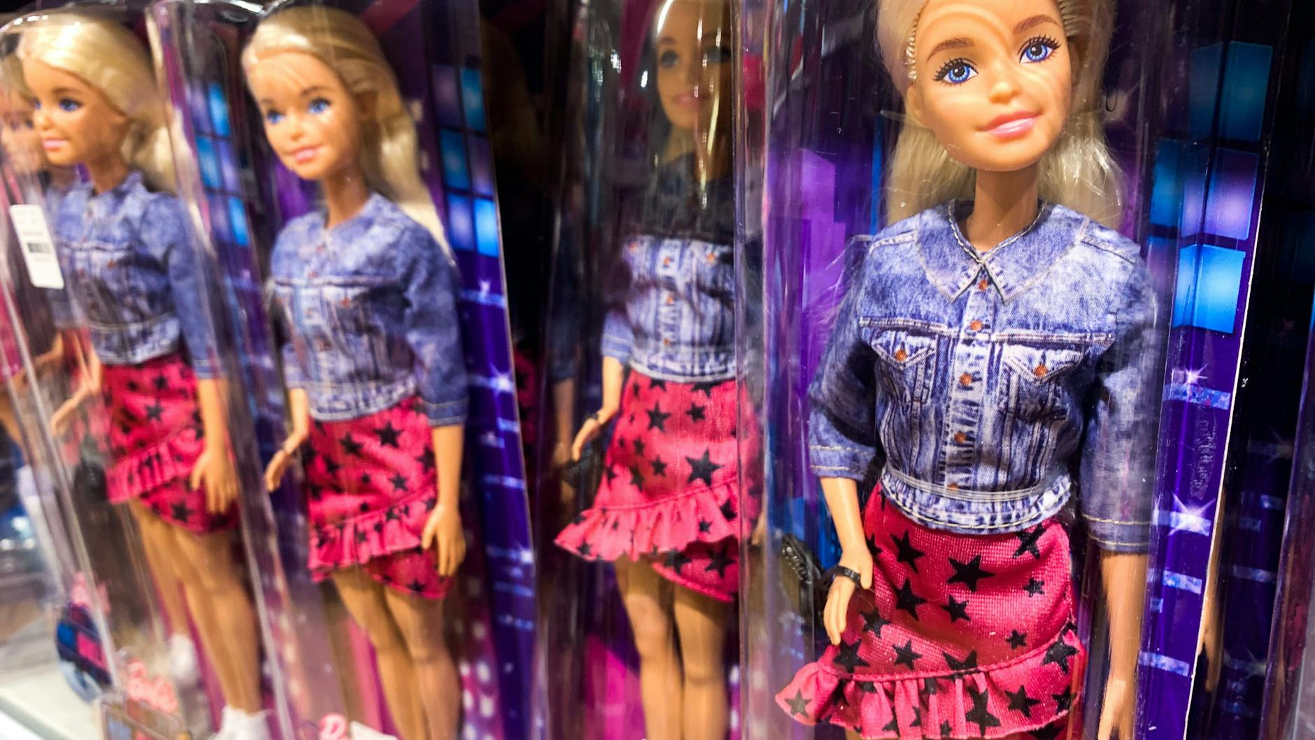 Puppen im Spielwarengeschäft (Symbolbild)