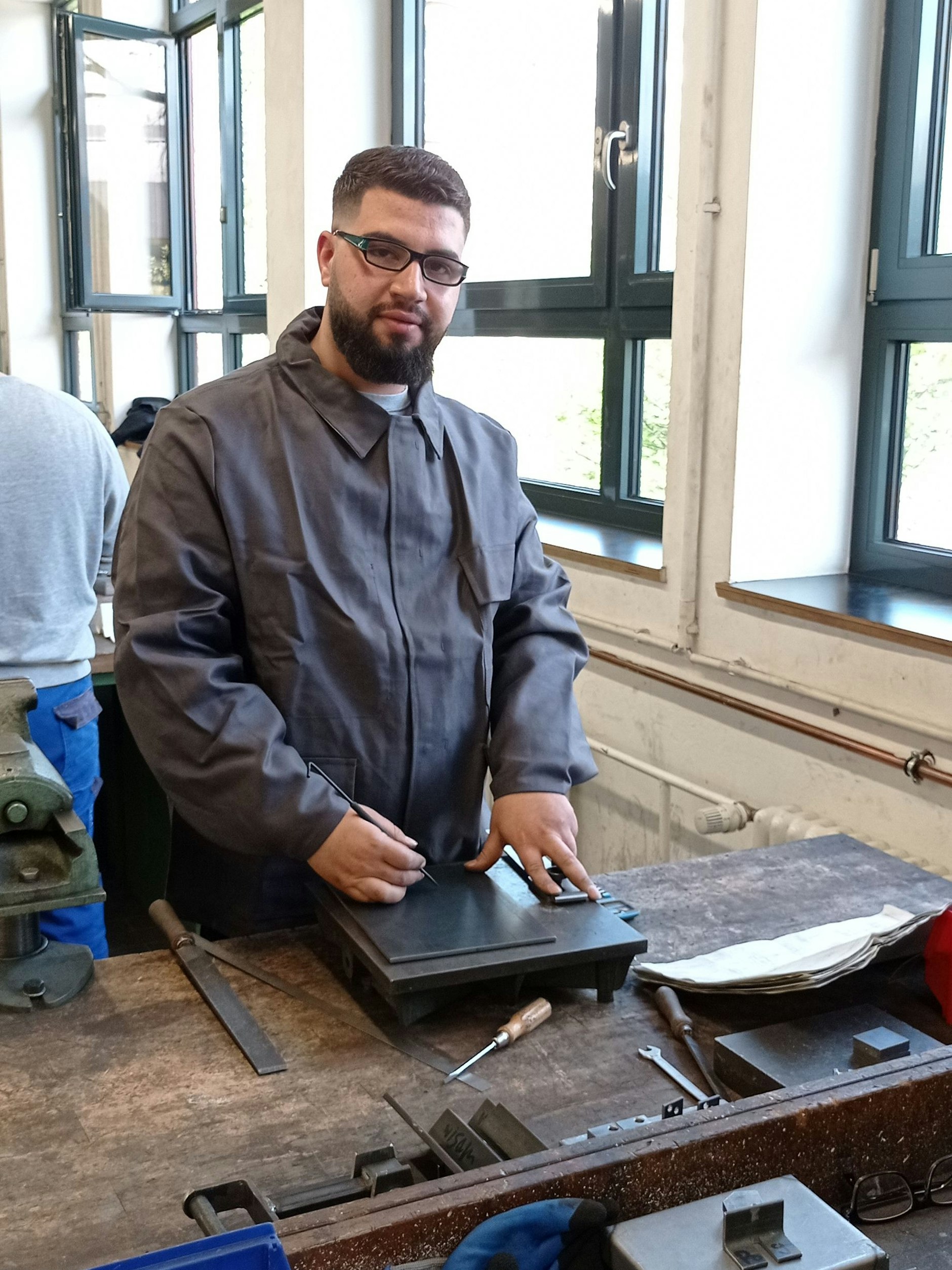 Wisam Ataya, ehemaliger Willkommensschüler aus Syrien, bald Fachkraft in Metalltechnik