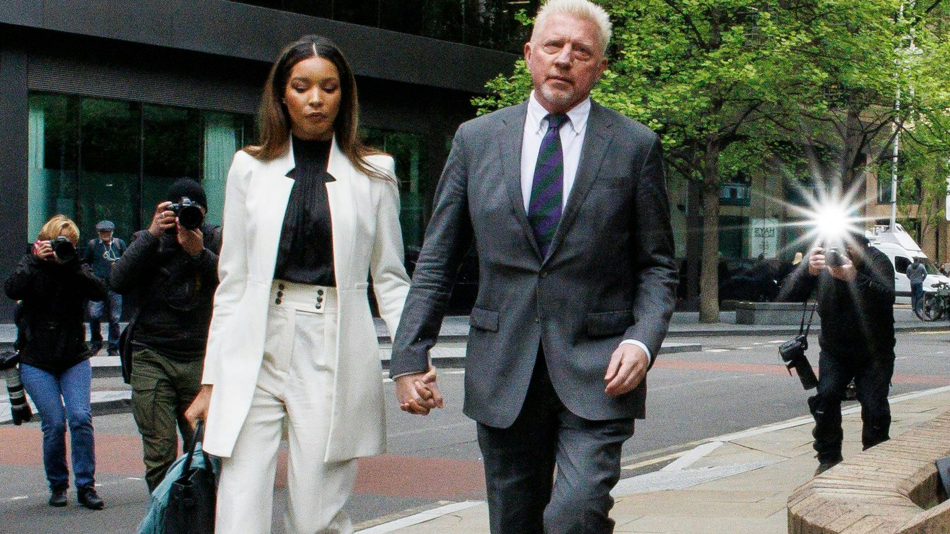 Boris Becker kam mit Freundin Lilian De Carvalho Monteiro zur Urteilsverkündung.