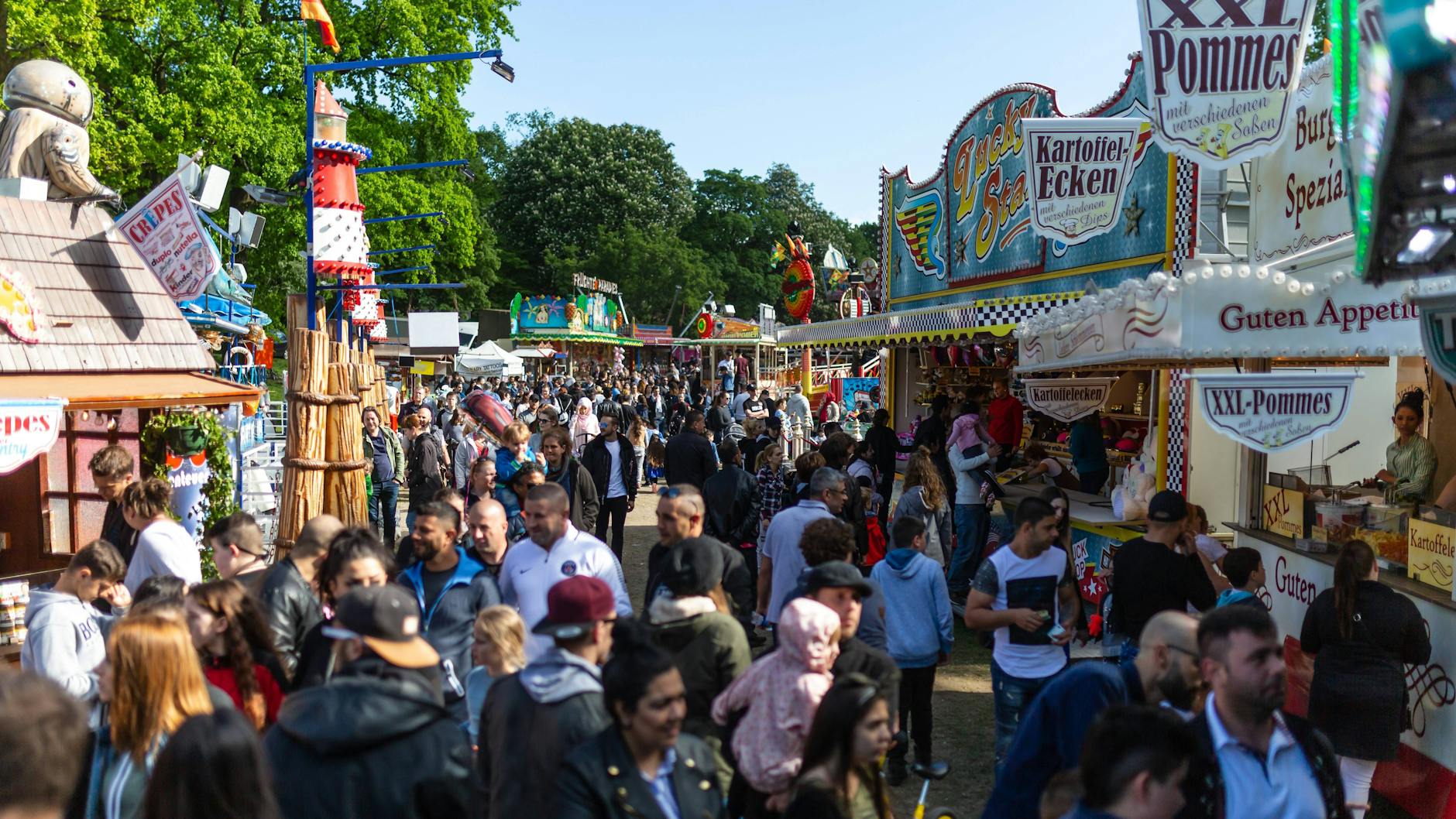 Zahlreiche Besucher kommen jedes Jahr zu den Neuköllner Maientagen.