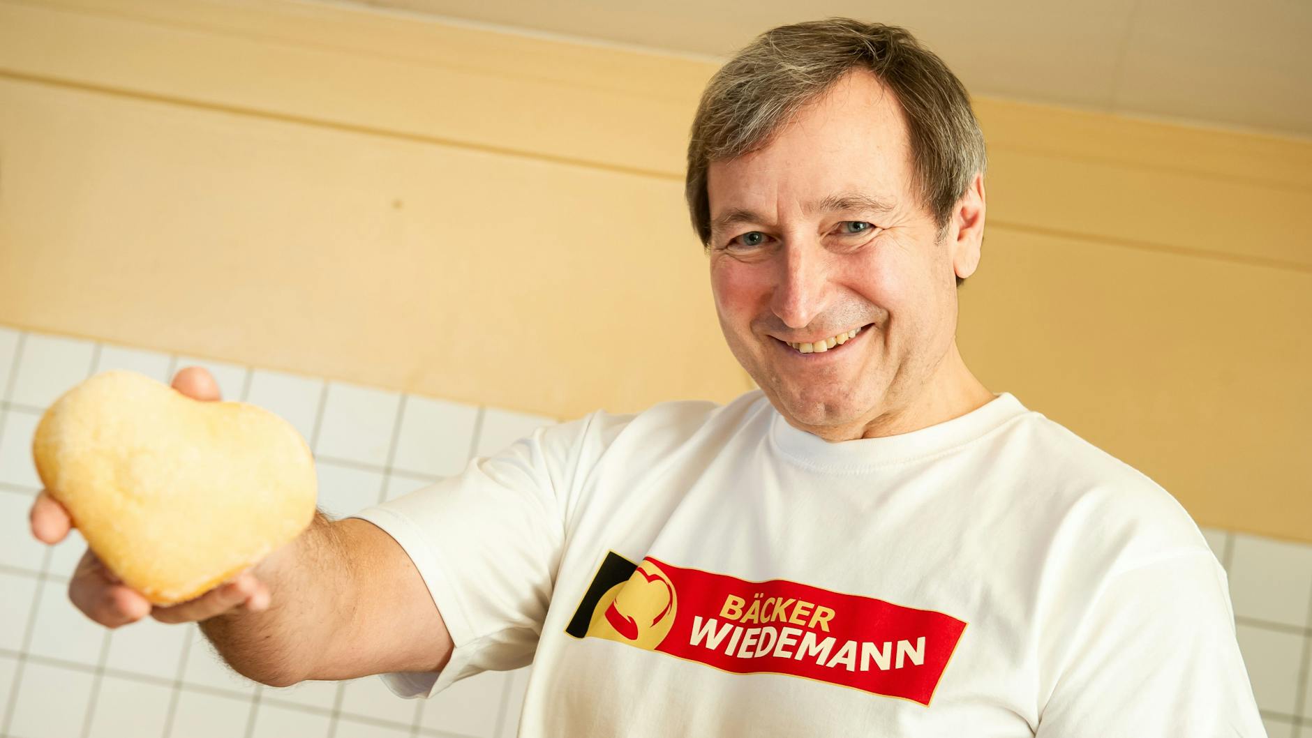 Backen mit Herz: Klaus Wiedemann, Chef der Bäckerei-Kette Wiedemann.