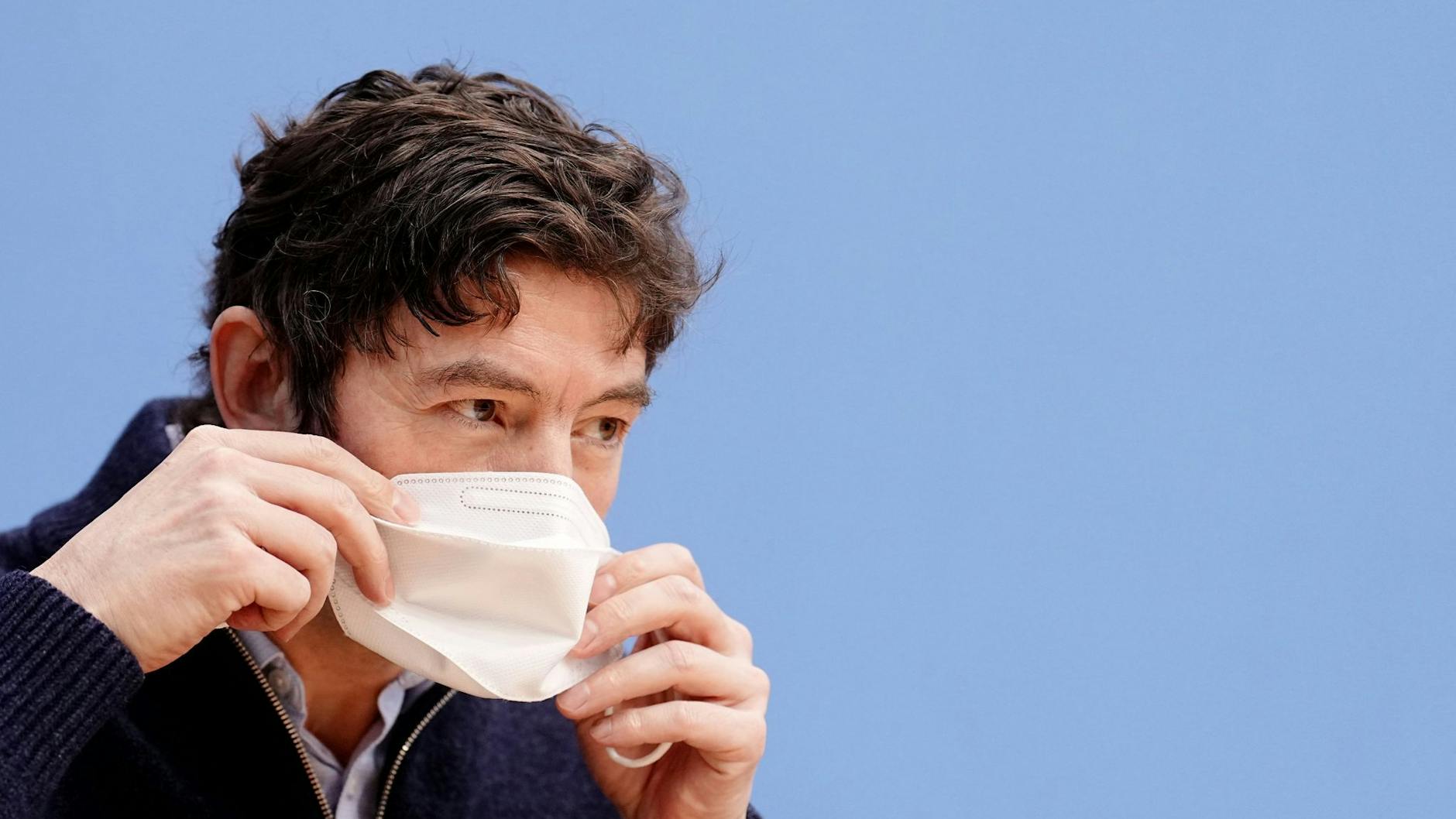 Der Virologe Christian Drosten zieht sich aus dem Expertenrat zur Beurteilung der Corona-Maßnahmen zurück.