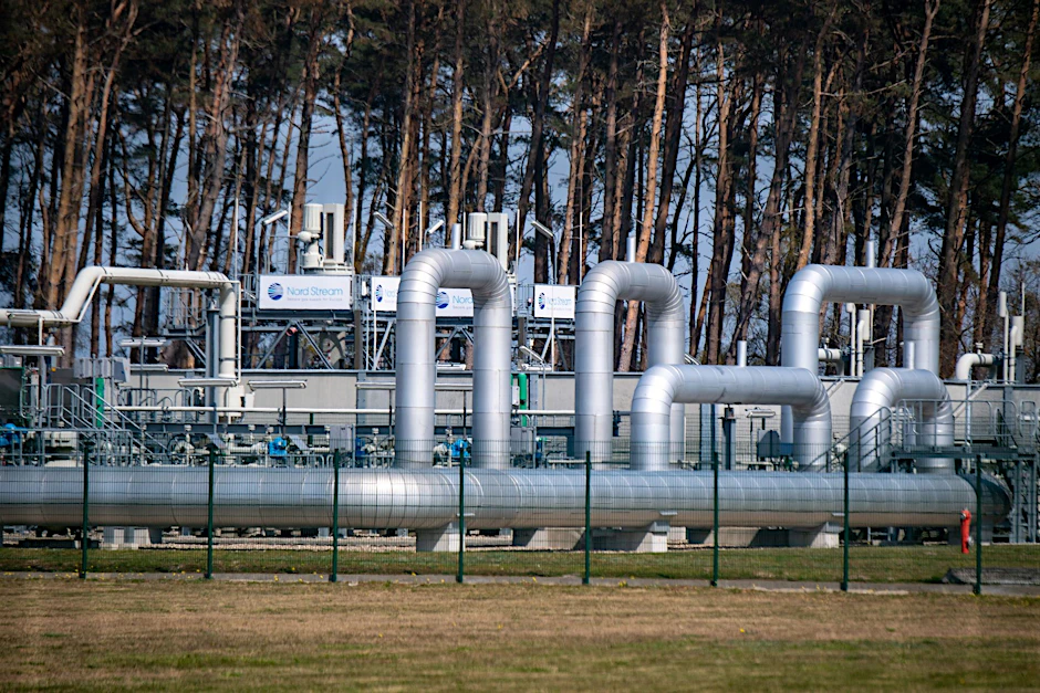 Rohrsysteme und Absperrvorrichtungen in der Gasempfangsstation der Ostseepipeline Nord Stream Eins.