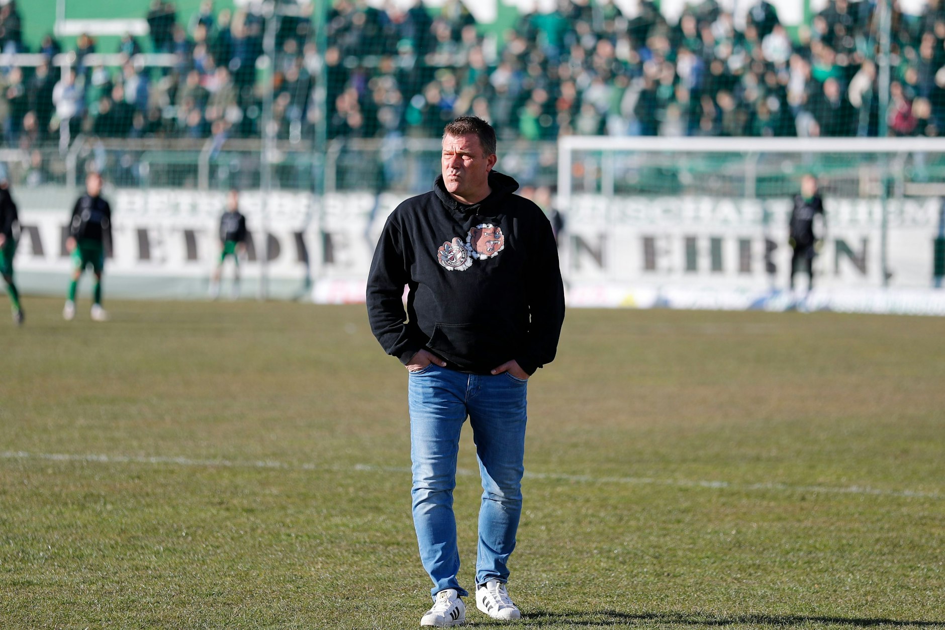 BFC-Trainer Christian Benbennek wittert einen Wettbewerbsnachteil in der Relegation für seine Dynamos.