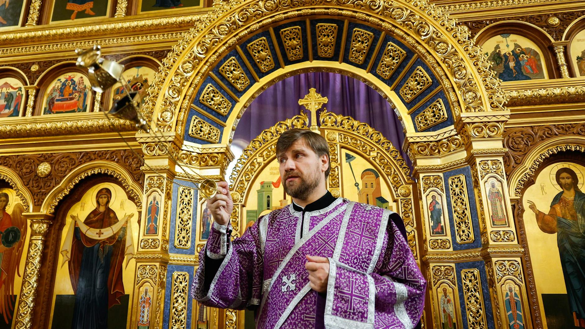 Ein russischer Priester in Kaliningrad
