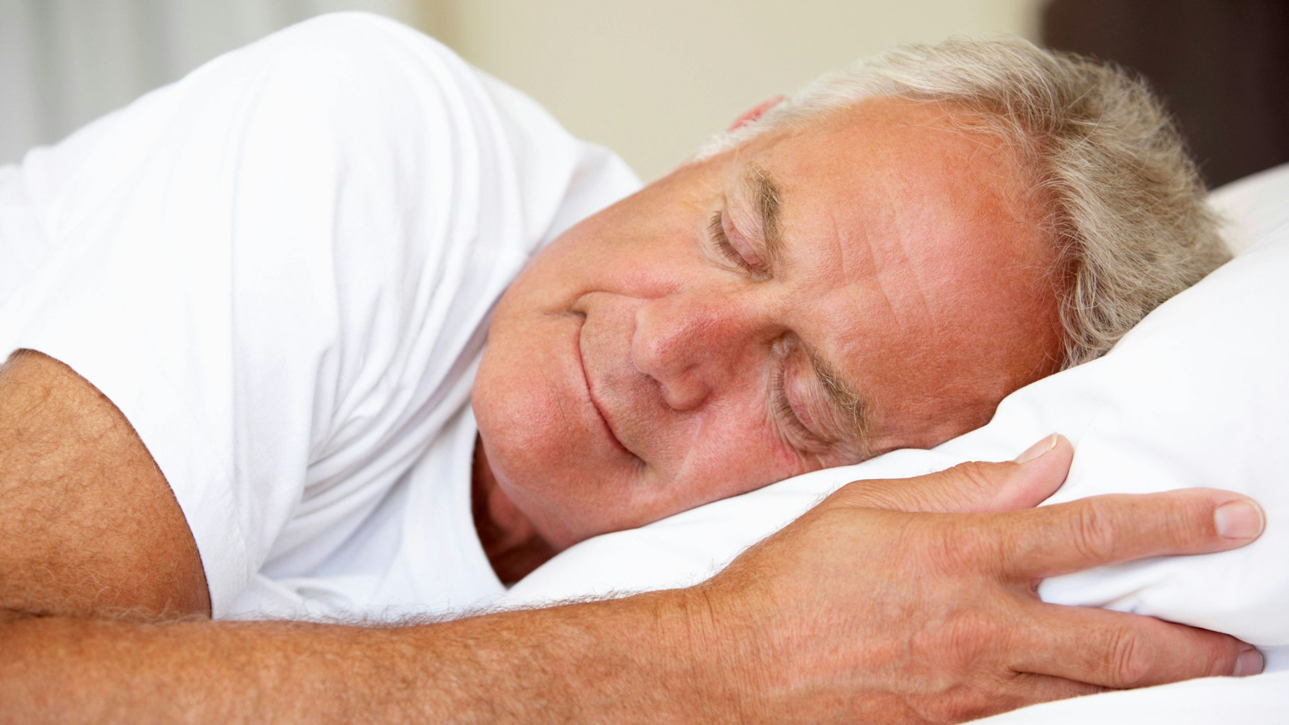 Sieben Stunden: Für Menschen zwischen&nbsp;38 und 73 Jahren ist das laut einer Studie die ideale Schlafdauer.