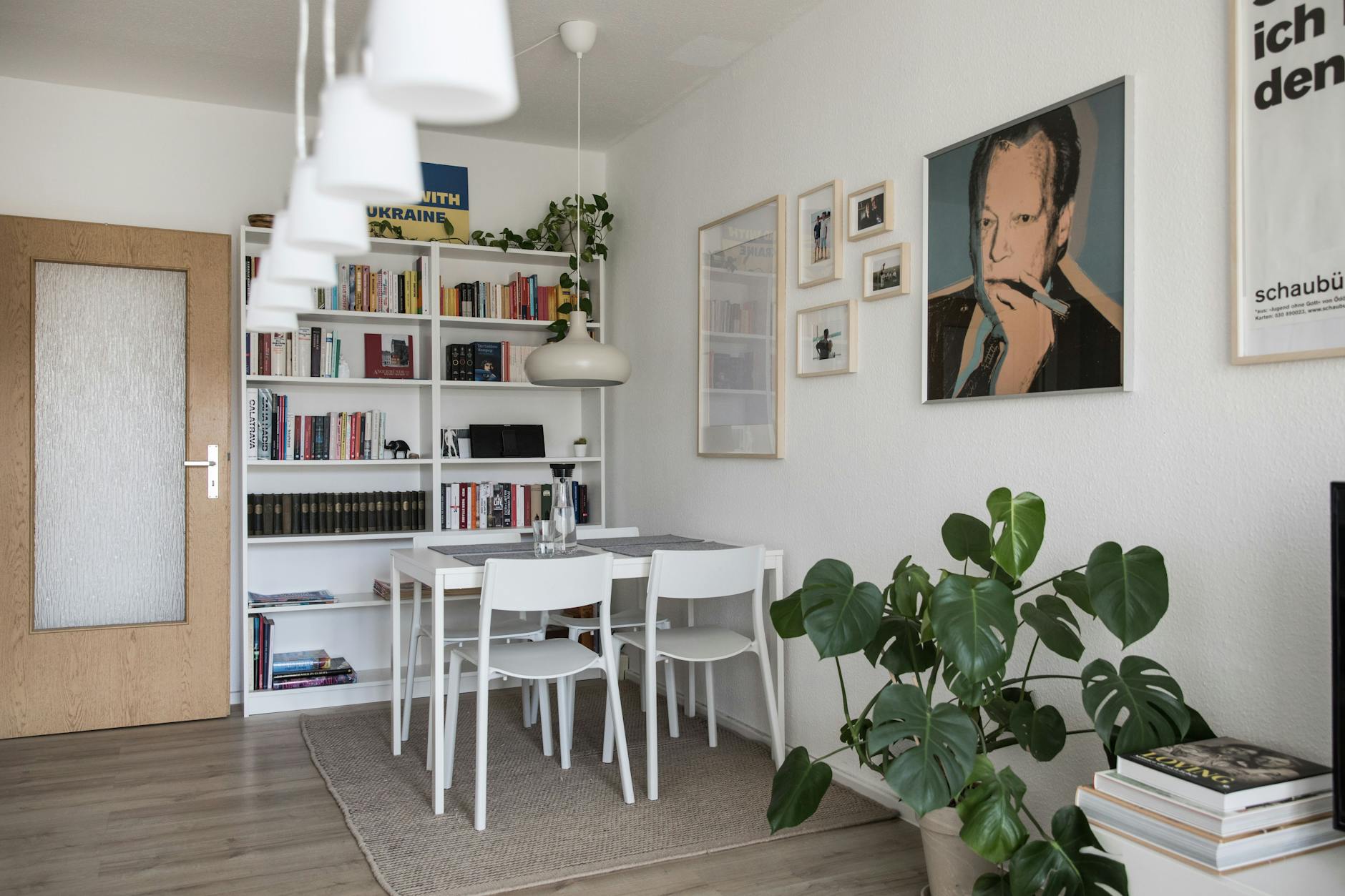 „Sieht ja auch wie eine ganz normale Wohnung“: Wohnzimmer von Ben Schneider.