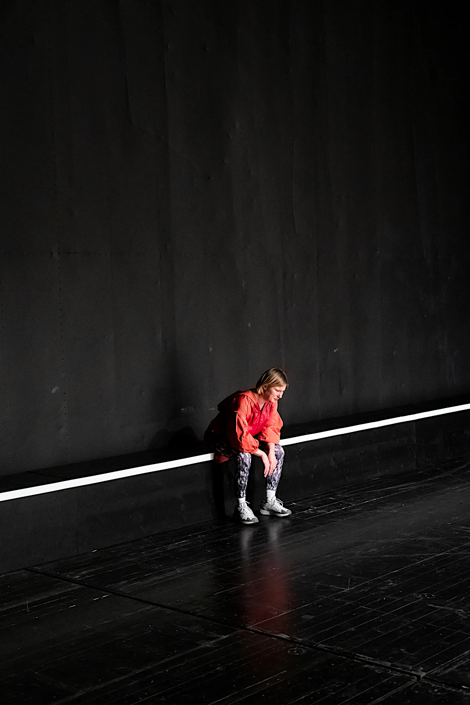 Ob das Publikum nach der Pandemie zurückkommt? Anna Drexler in einer Szene aus „Das neue Leben“, mit dem Christopher Rüping das Theatertreffen eröffnet.