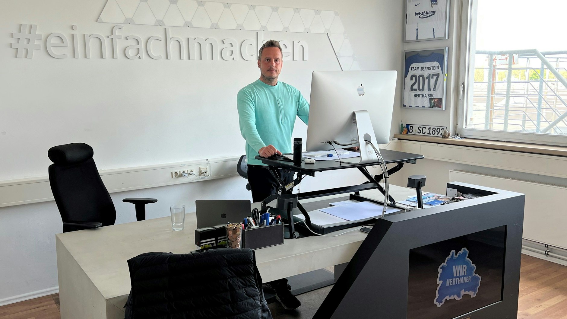 Ex-Ultra Kay Bernstein ist heute Unternehmer und will bei Hertha BSC das Amt von Präsident Werner Gegenbauer übernehmen.