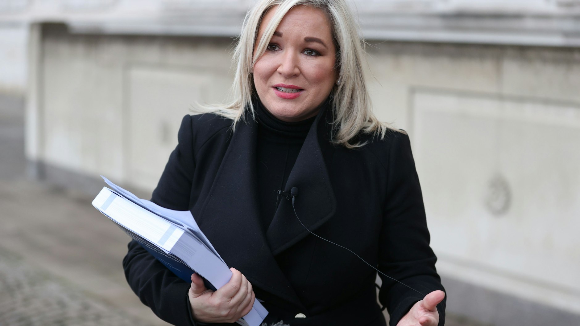 Michelle O'Neill strebt mit ihrer Partei Sinn Fein ein Referendum an, ob die Nordiren Teil der Republik Irland werden wollen.