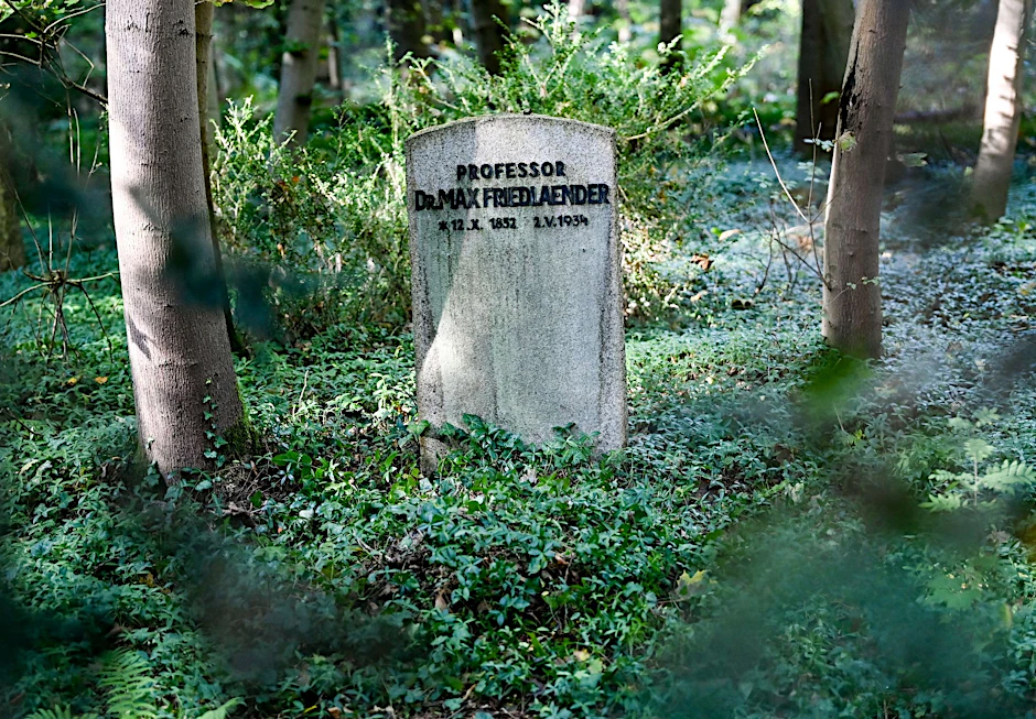 Das Grab von Max Friedlaender auf dem Stahnsdorfer Friedhof