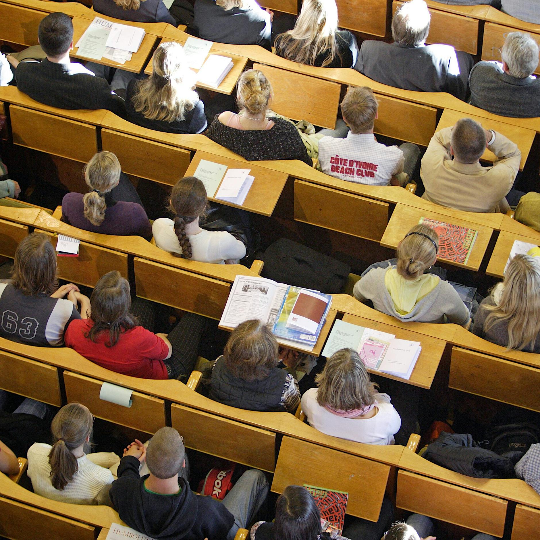 Wenige Hochschulen stellen kostenlos Tampons und Binden zur Verfügung