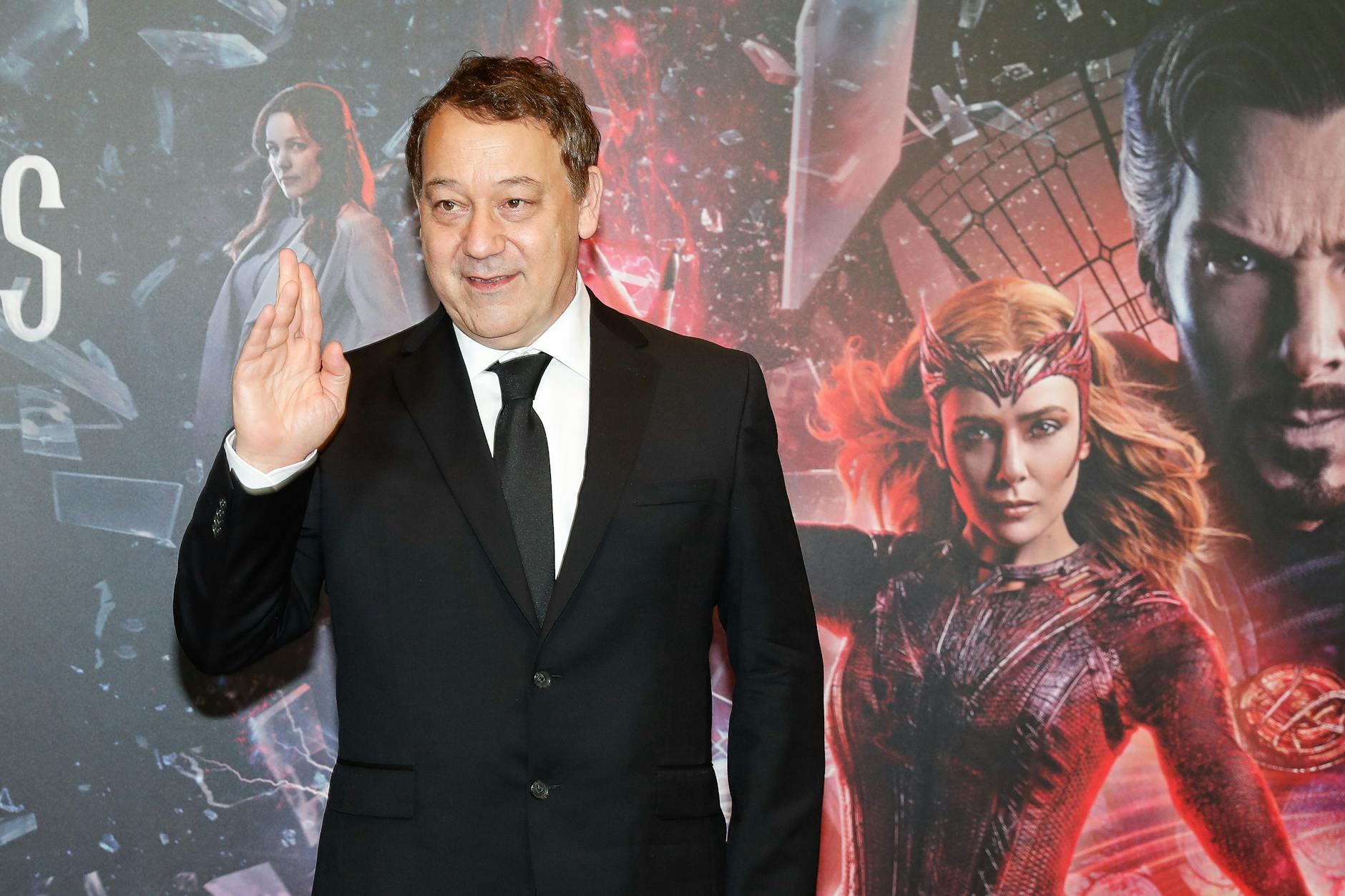 Regisseur Sam Raimi nimmt am Fotocall des Films „Doctor Strange in the Multiverse of Madnes“s im Hotel Ritz-Carlton teil.