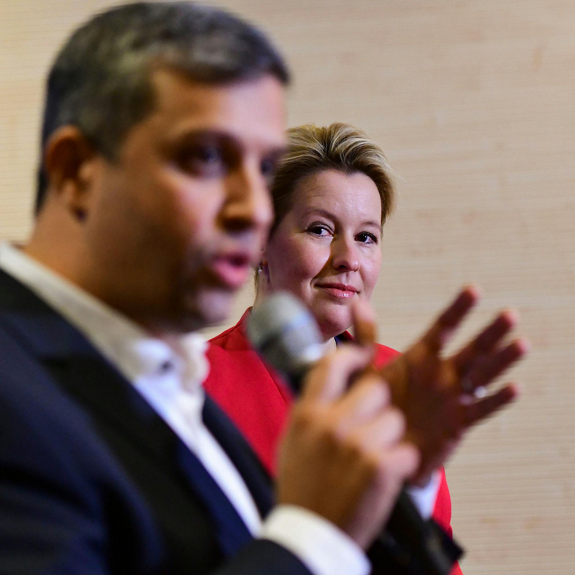 Wahl der Berliner SPD-Vorstände: Wird es ganz links, oder ein bisschen Mitte?