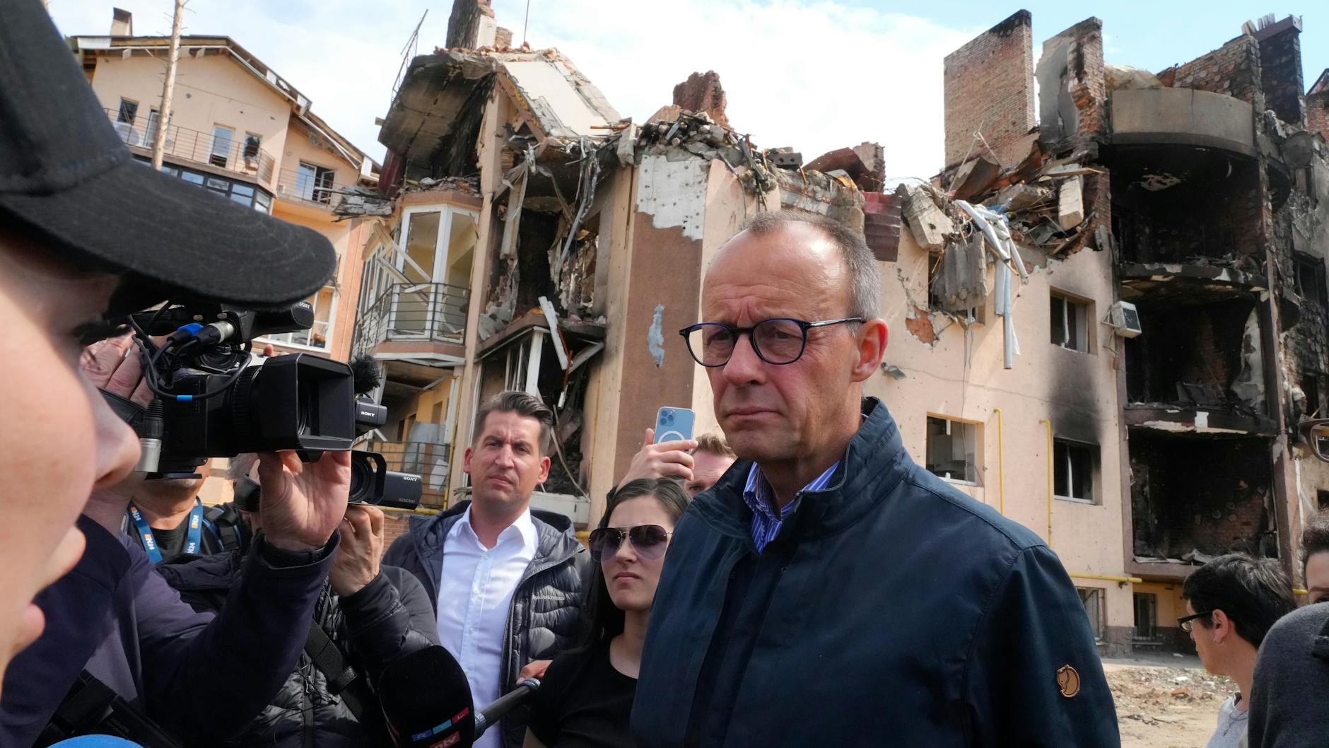 CDU-Chef Friedrich Merz in Irpin bei Kiew