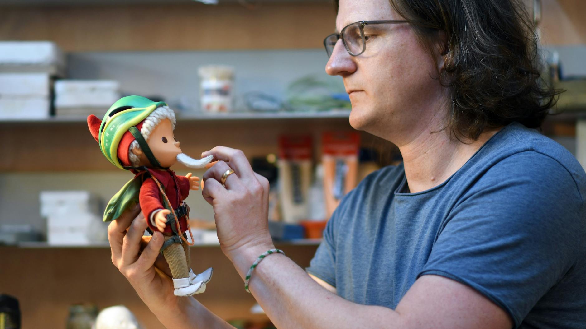 Stefan Schomerus führt bei den neuen Sandmännchen-Episoden Regie.