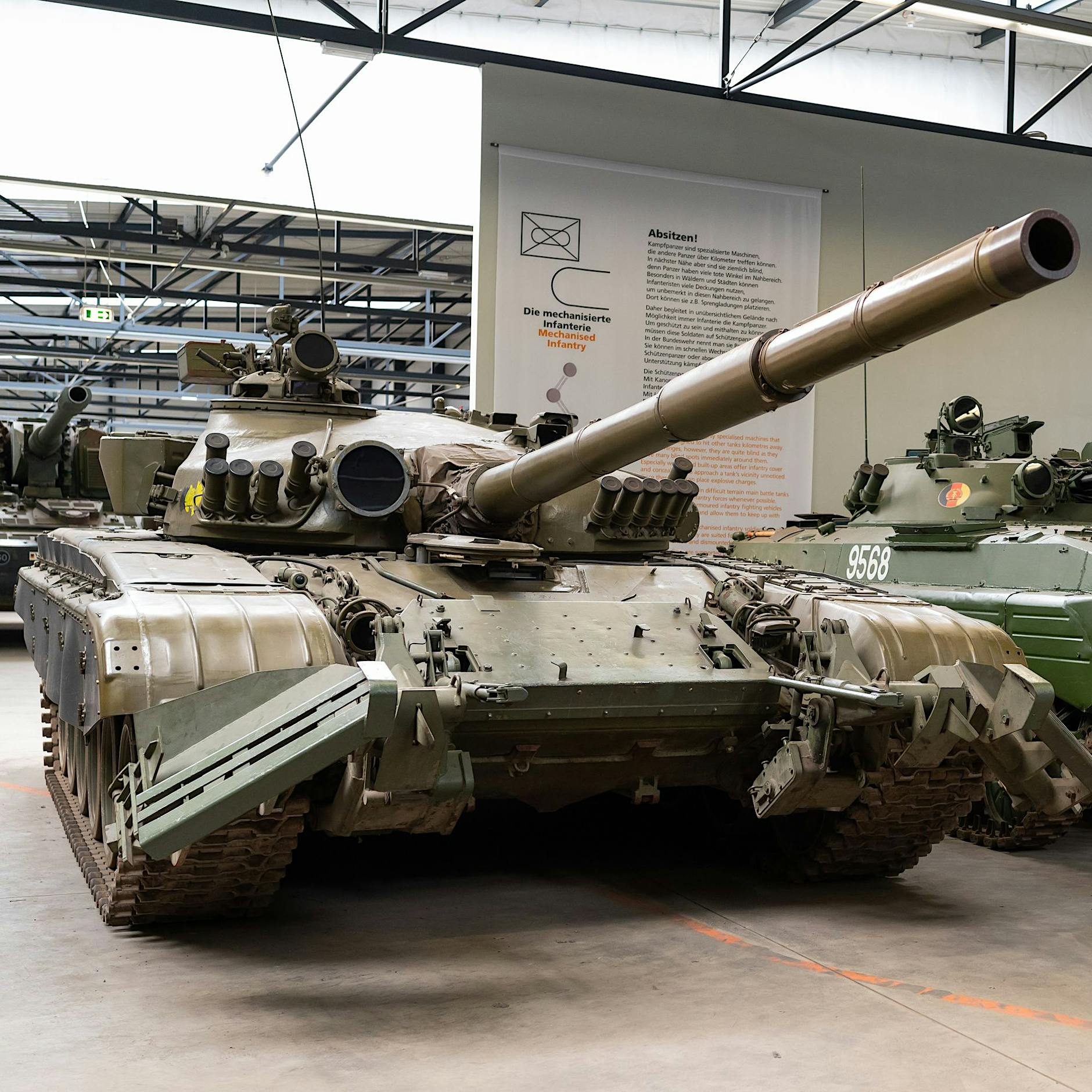 „Völliger Käse“: Militärexperte korrigiert Bild-Bericht zu Putins Panzerproblem