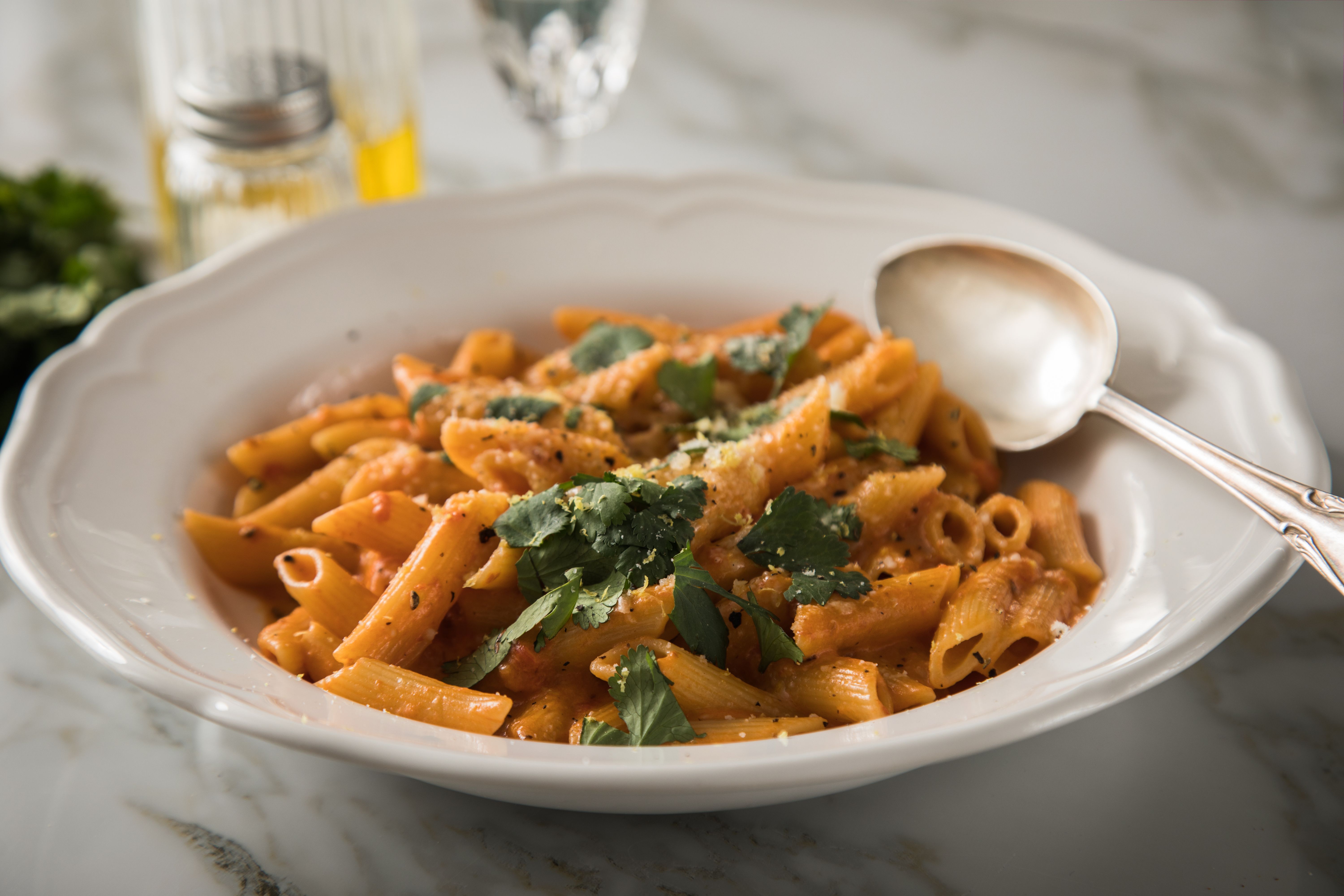 „Breakfast Pasta“: SO schmecken Nudeln schon zum Frühstück